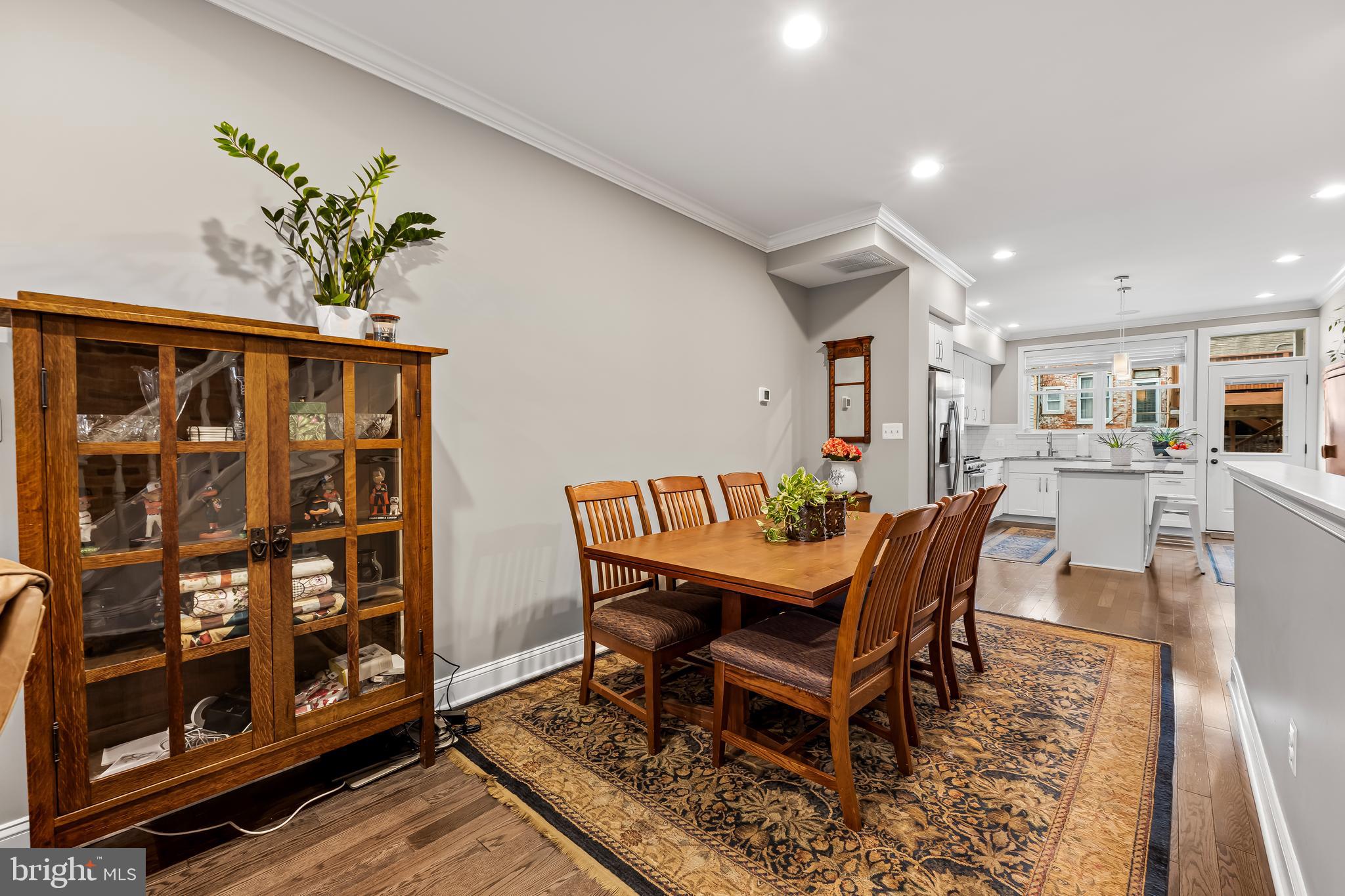 RIVERSIDE - Residential