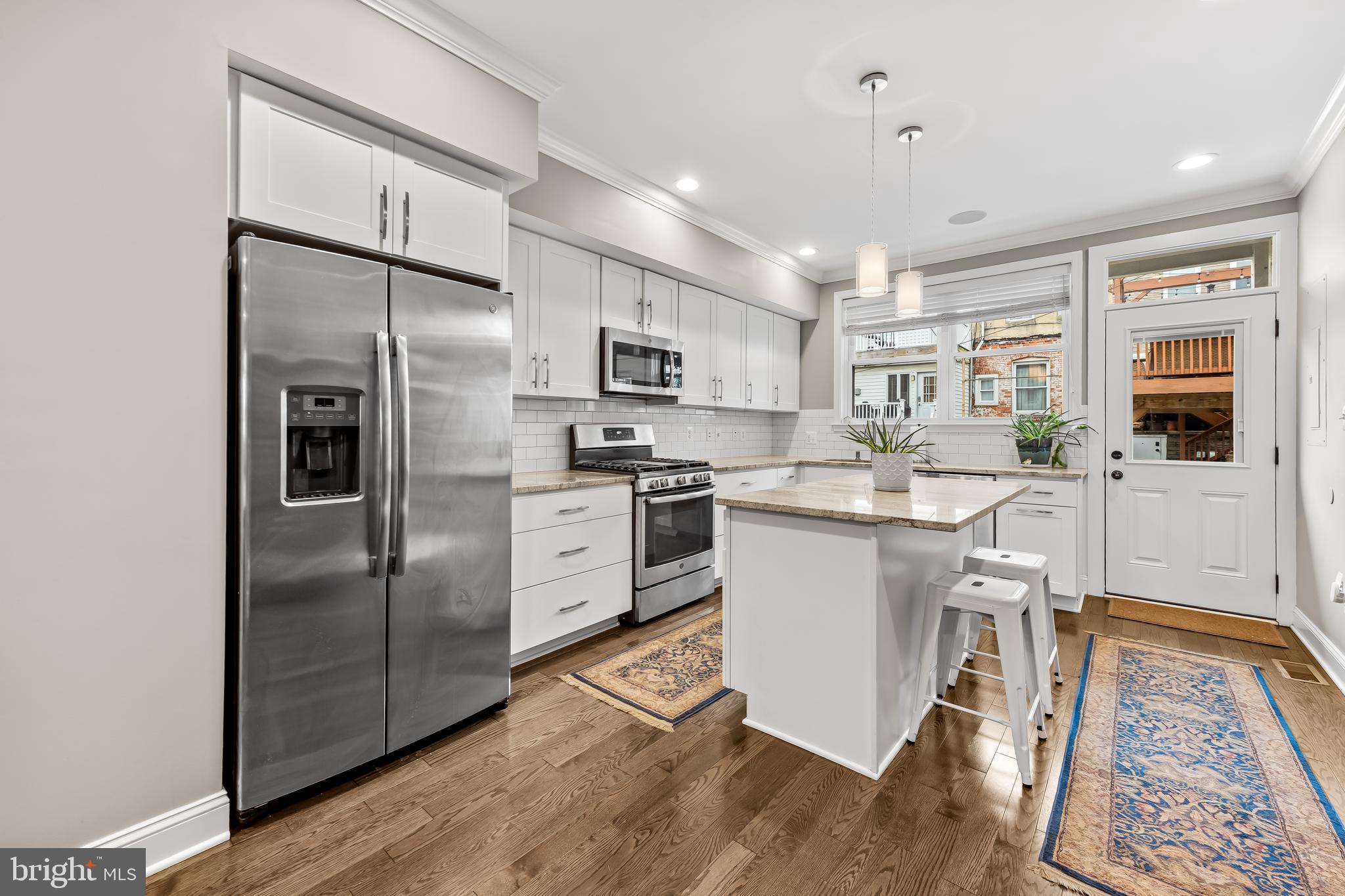 RIVERSIDE - Residential