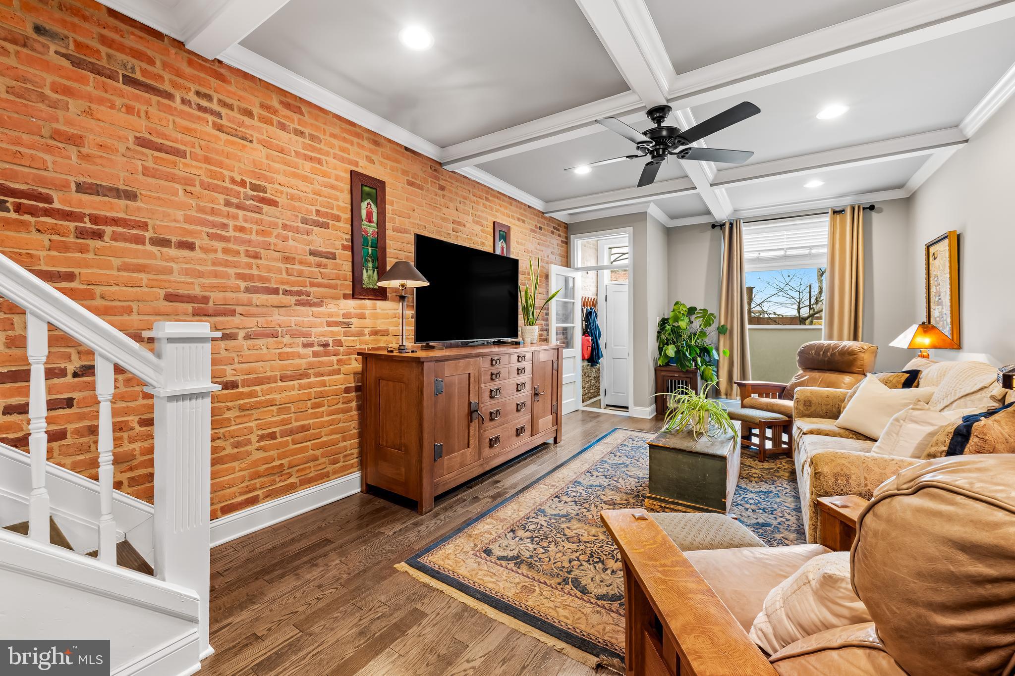 RIVERSIDE - Residential