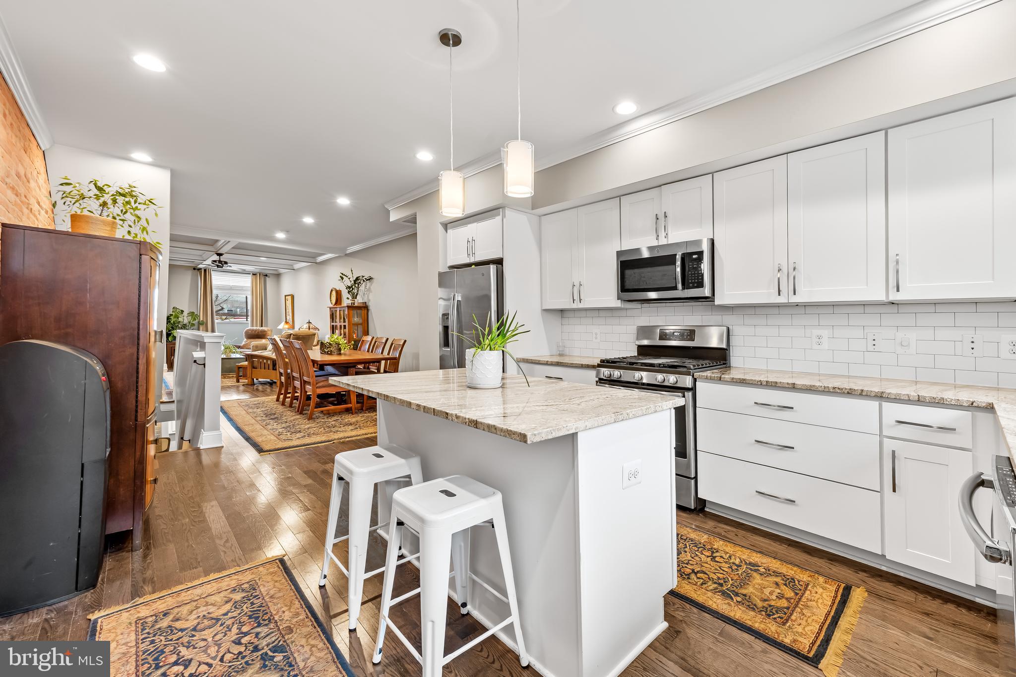 RIVERSIDE - Residential