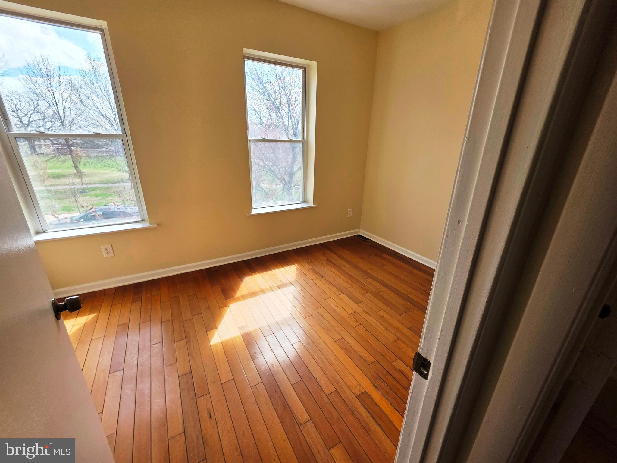 BROADWAY EAST - Residential Lease