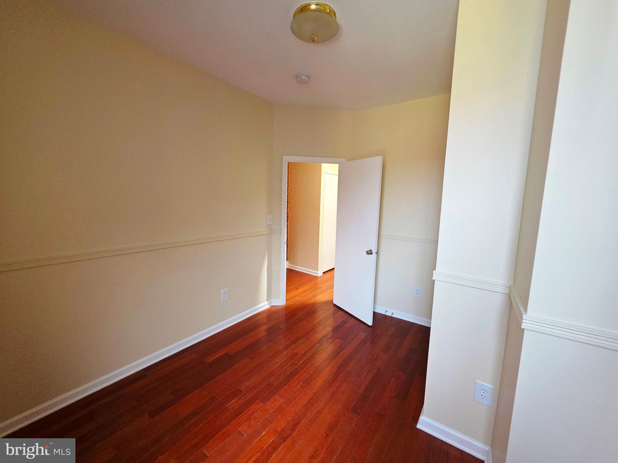 BROADWAY EAST - Residential Lease