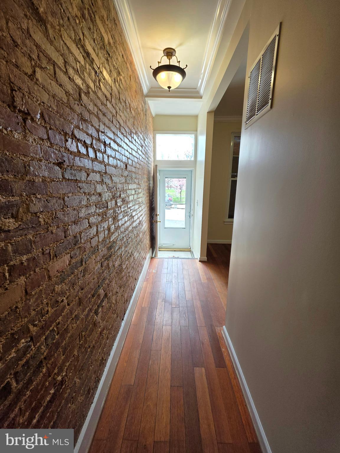 BROADWAY EAST - Residential Lease