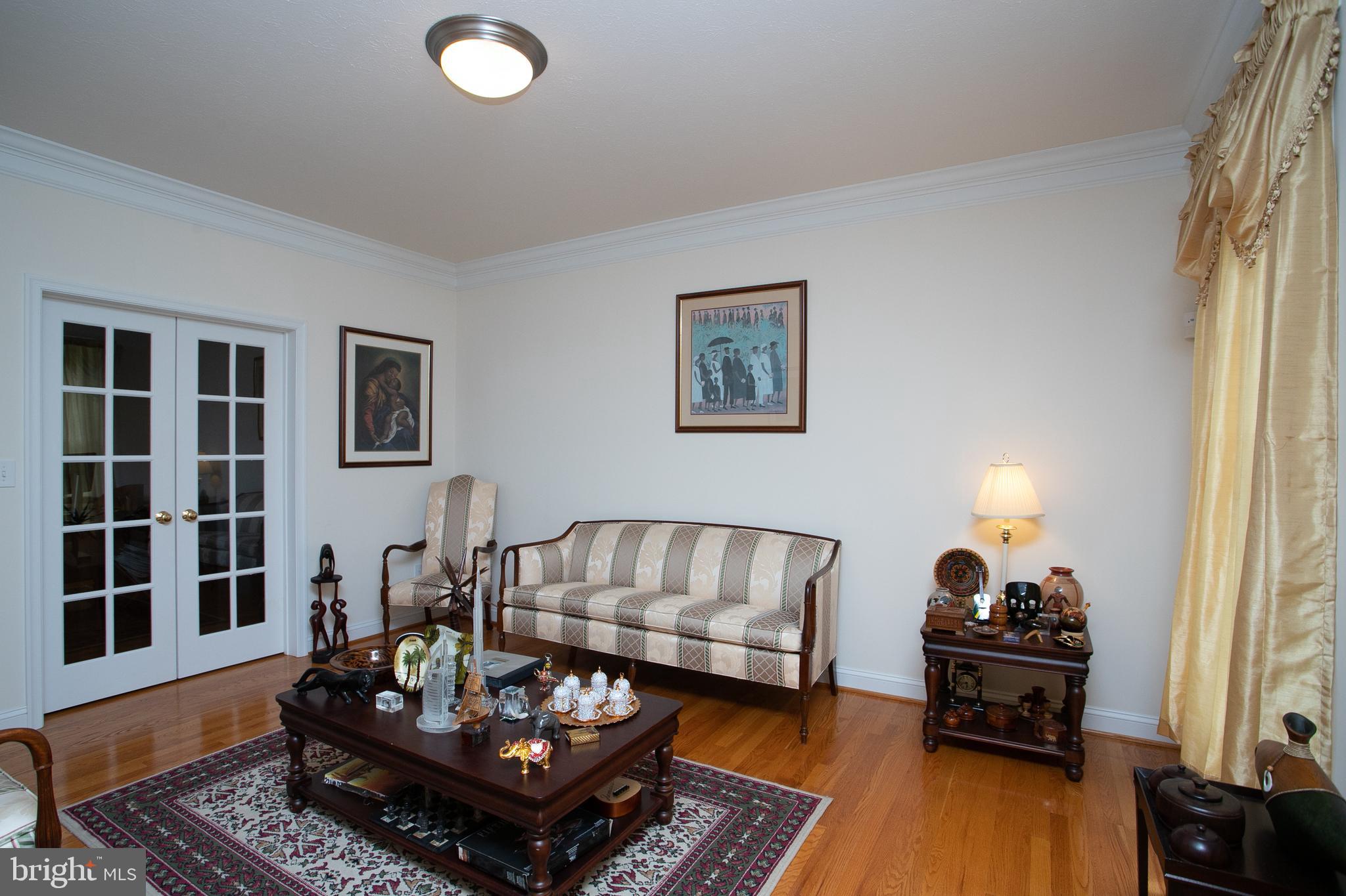 LAKE JAMESON - Residential