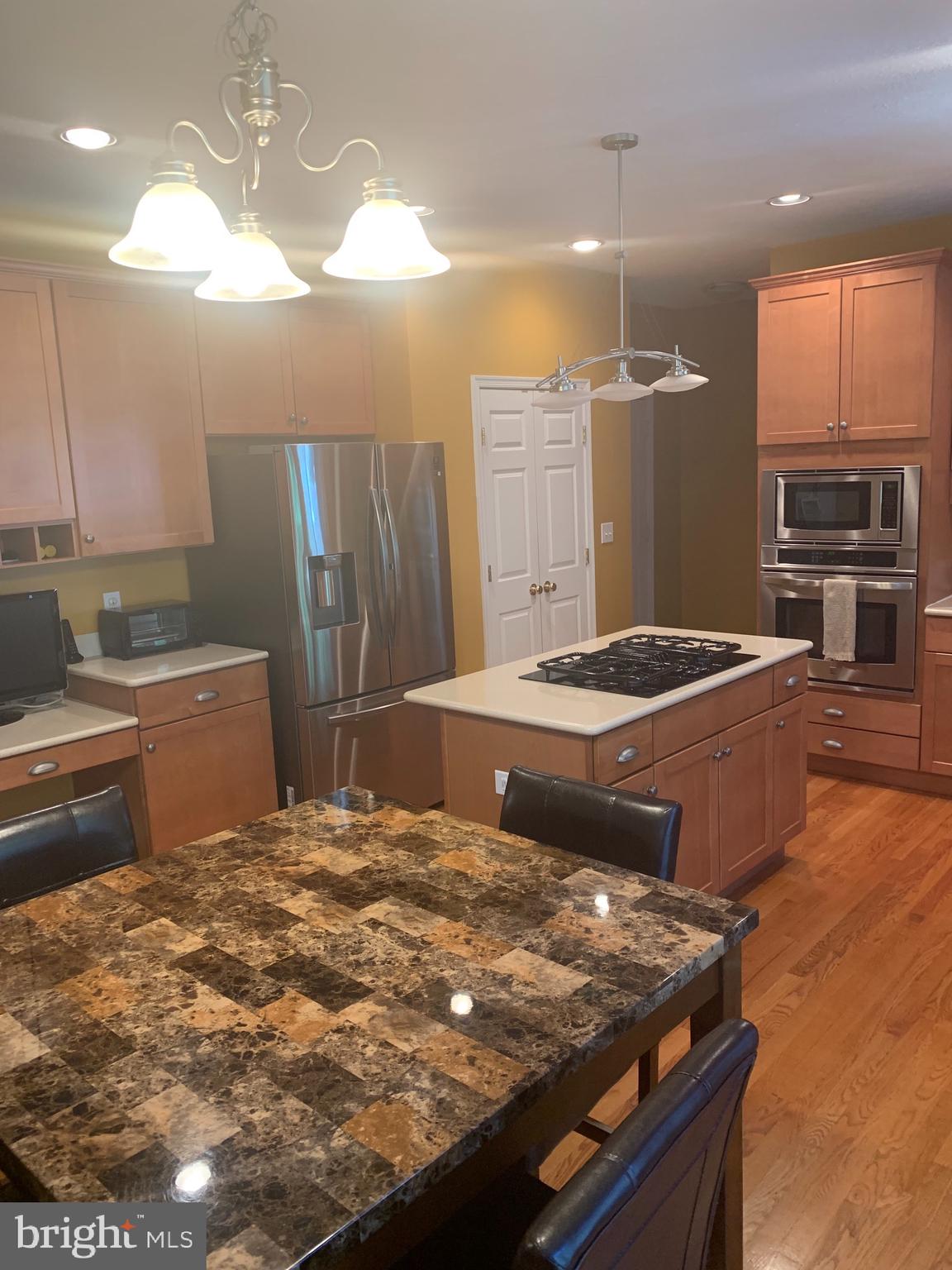 LAKE JAMESON - Residential