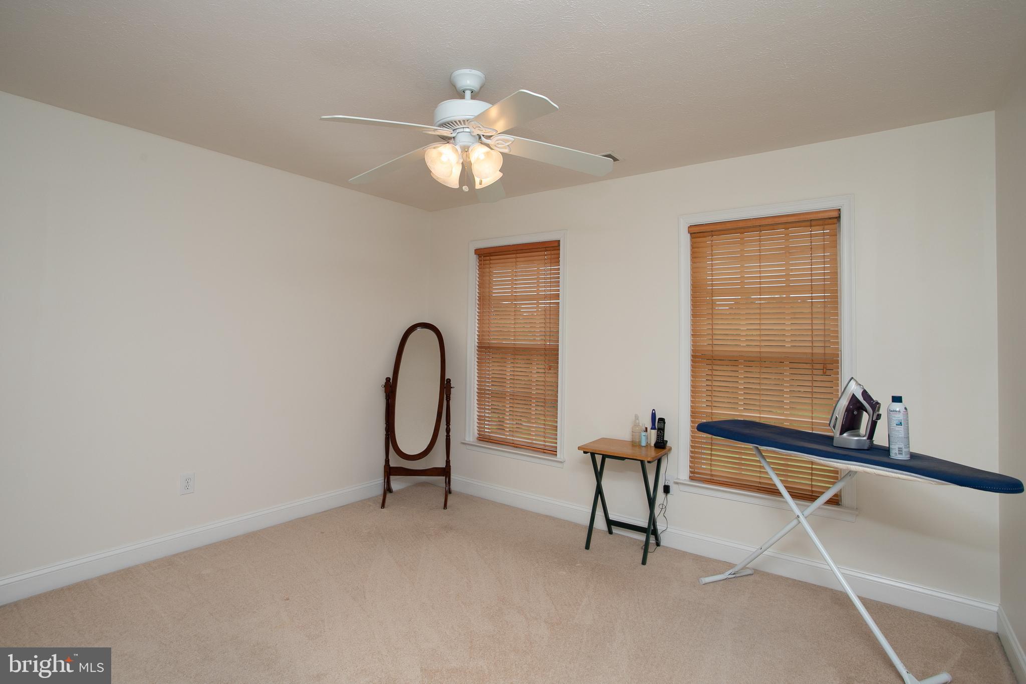 LAKE JAMESON - Residential