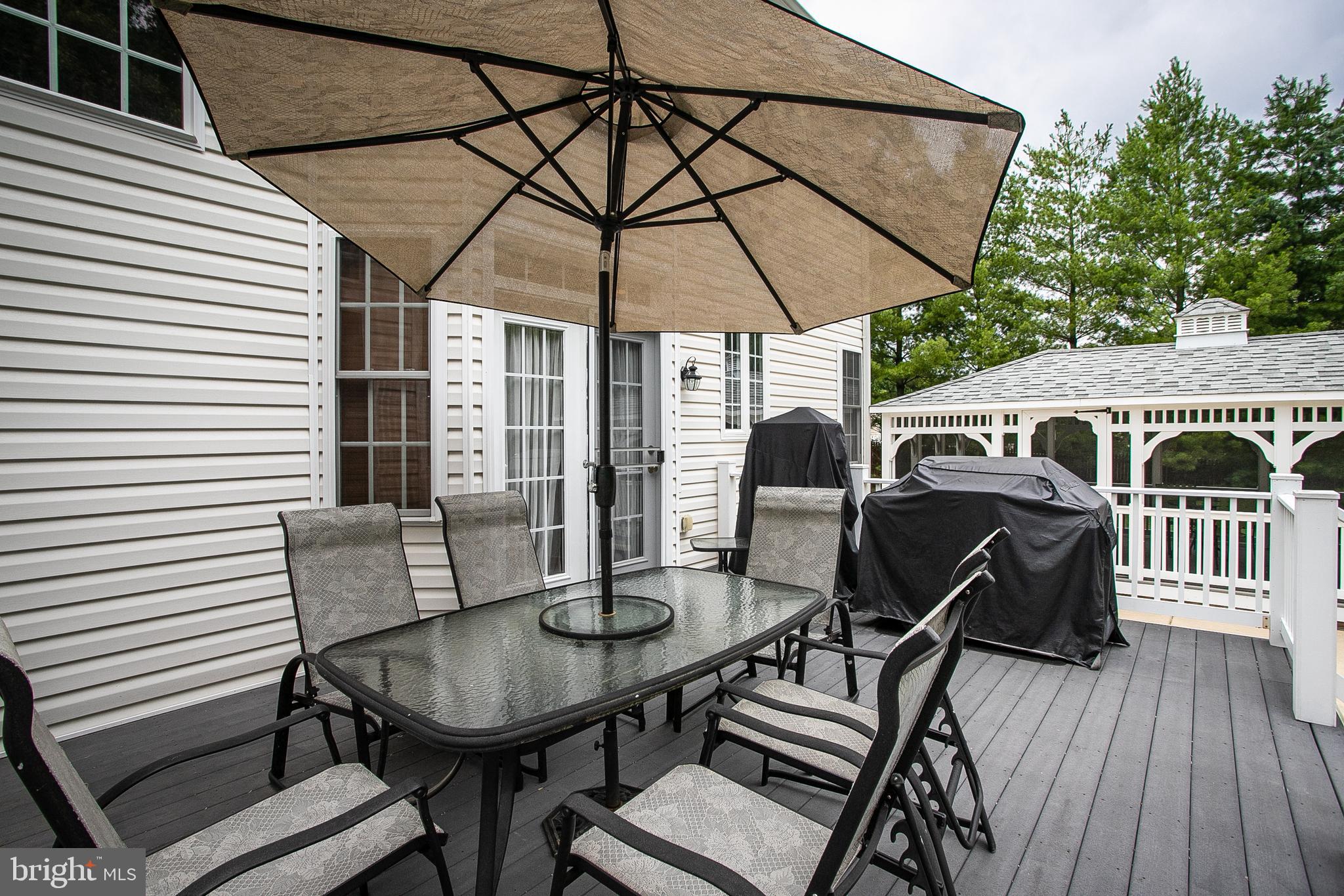 LAKE JAMESON - Residential