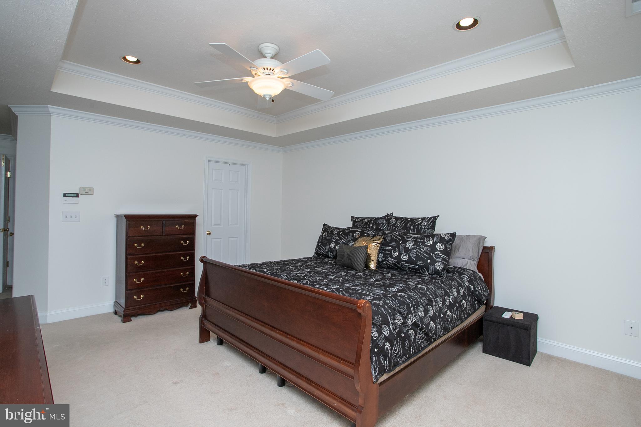 LAKE JAMESON - Residential