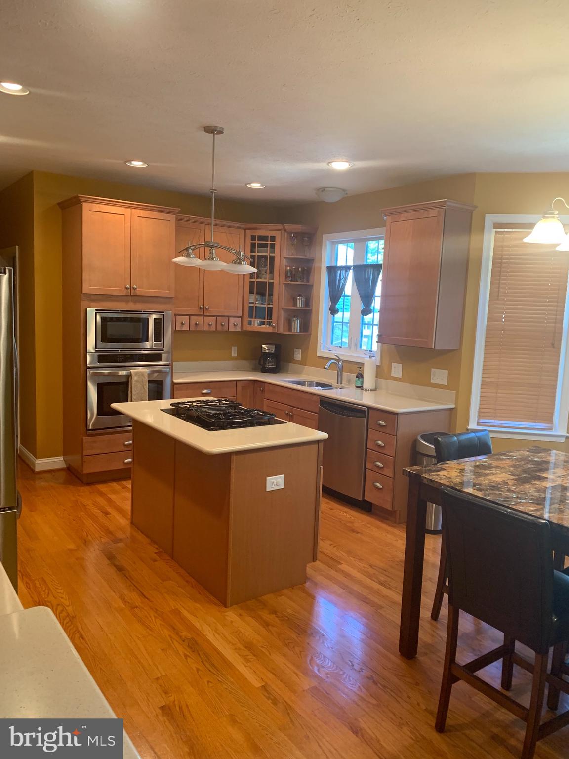 LAKE JAMESON - Residential