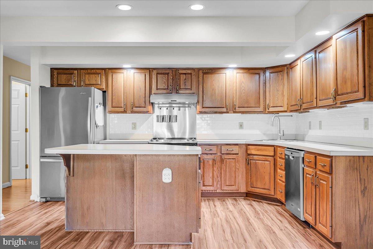 SOMERSET LAKE - Residential