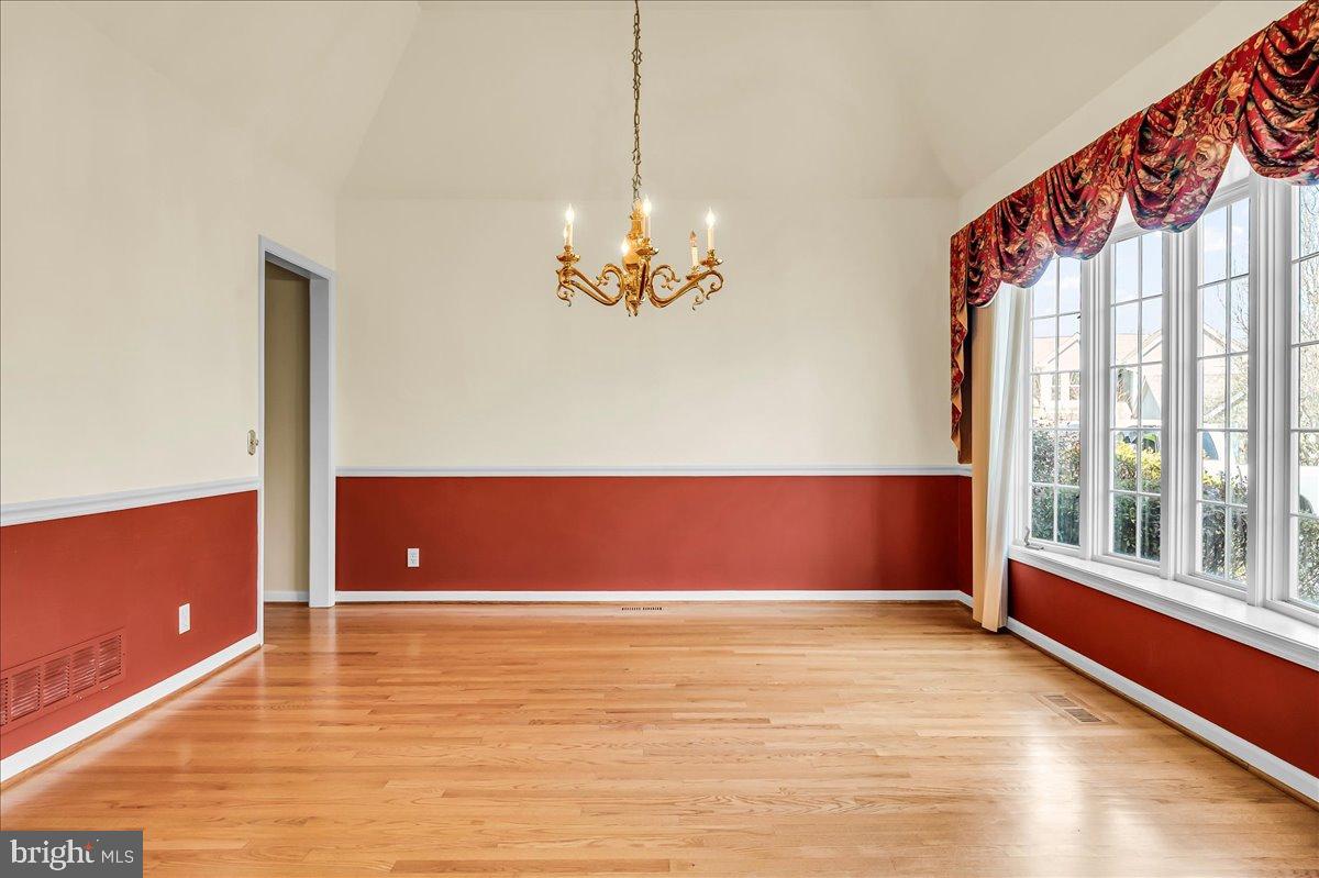 SOMERSET LAKE - Residential