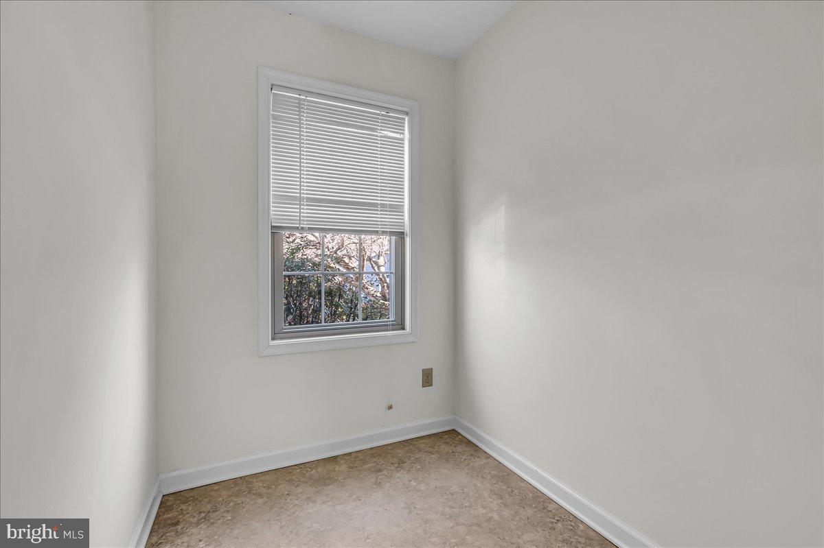 SOMERSET LAKE - Residential