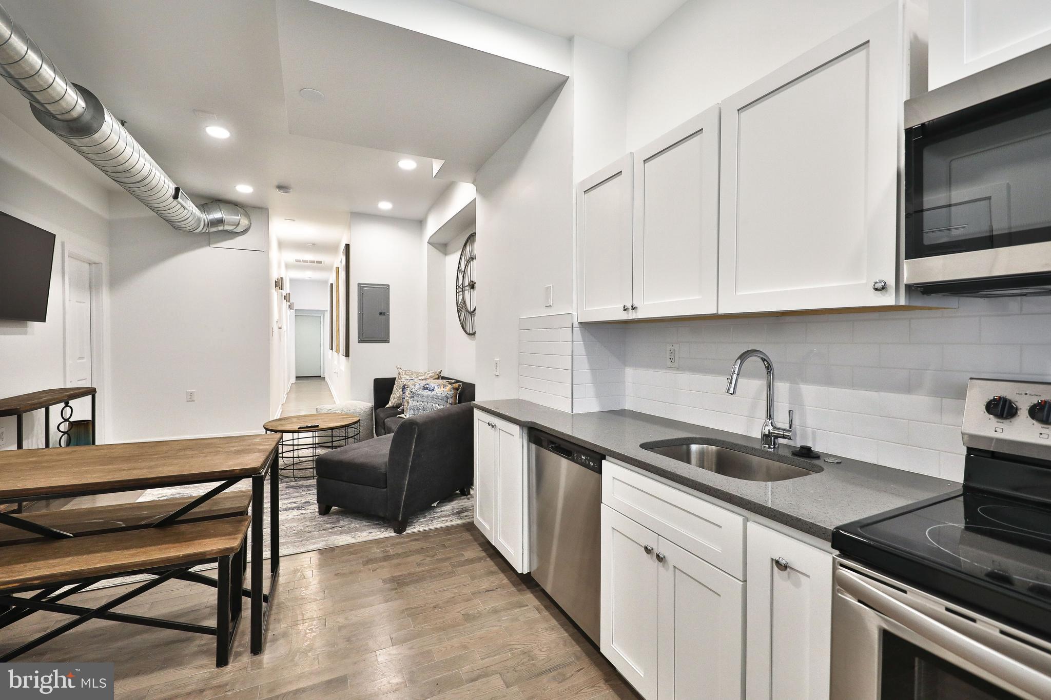 STRAWBERRY MANSION - Residential Income