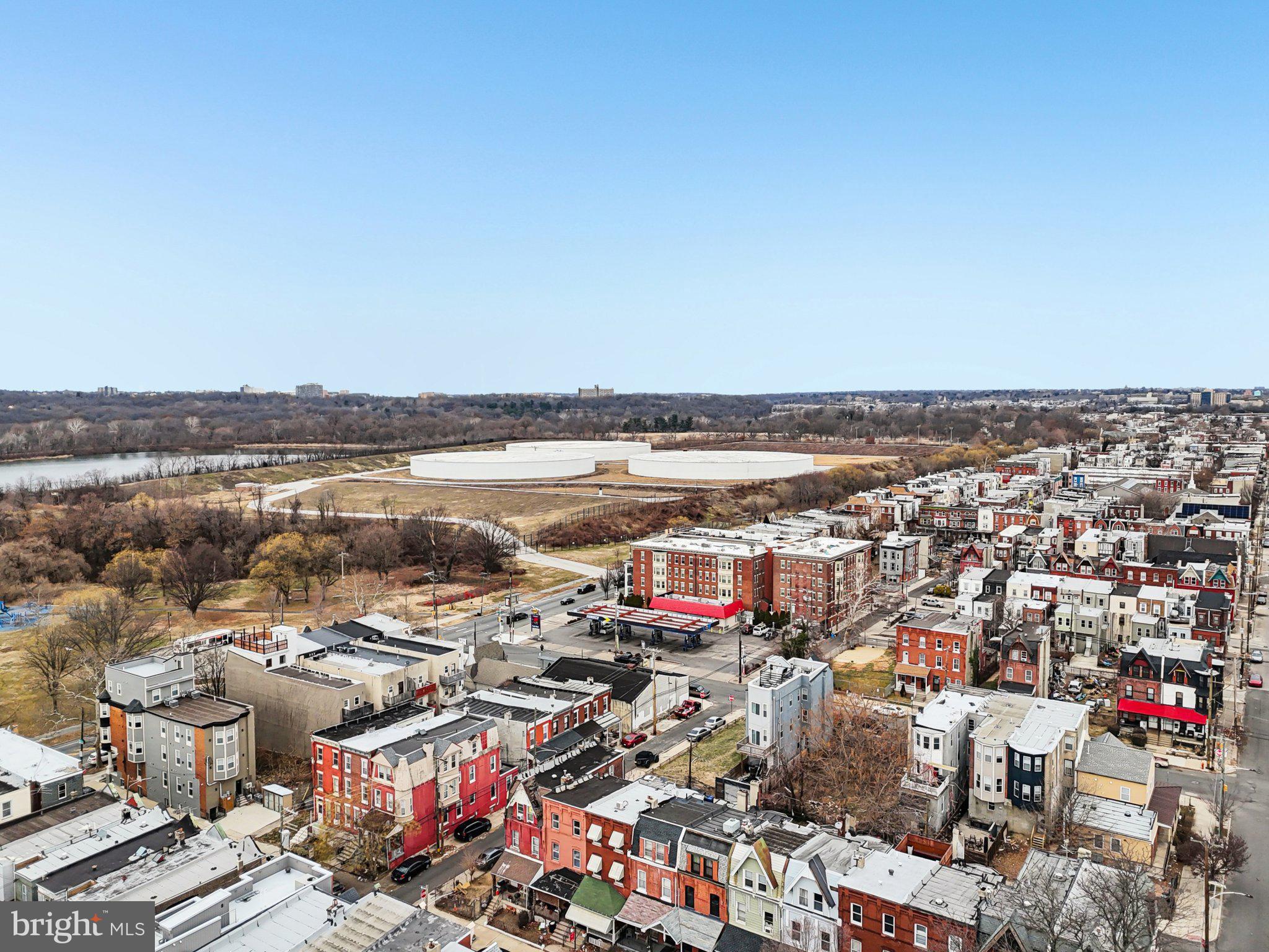 STRAWBERRY MANSION - Residential Income