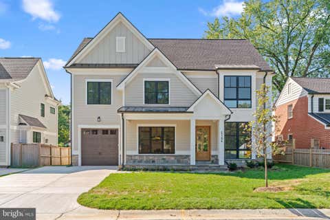 Homes For Sale - 5104 Fairglen Lane<br/> CHEVY CHASE, MD 20815
