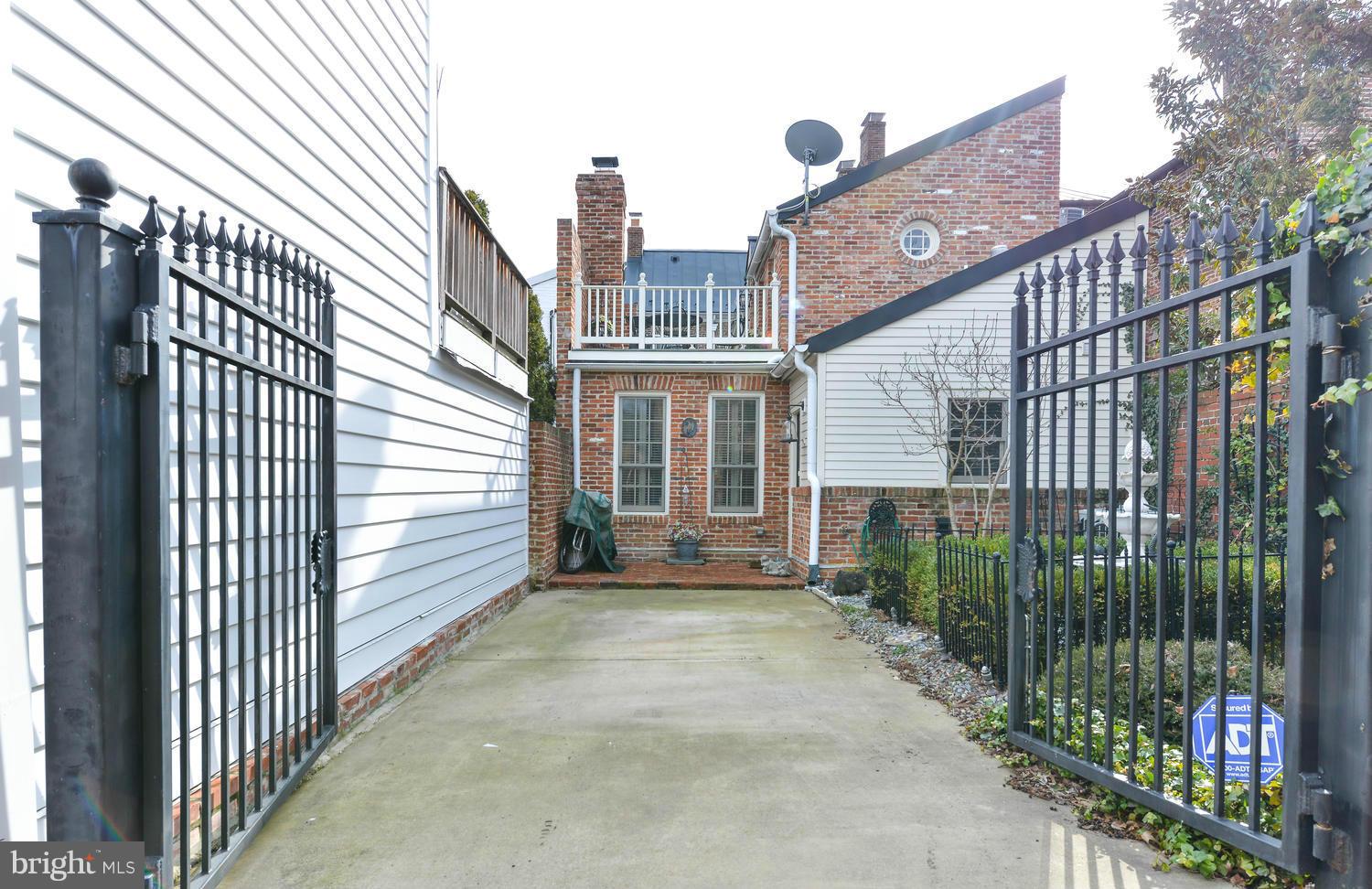 OLD TOWN - Residential