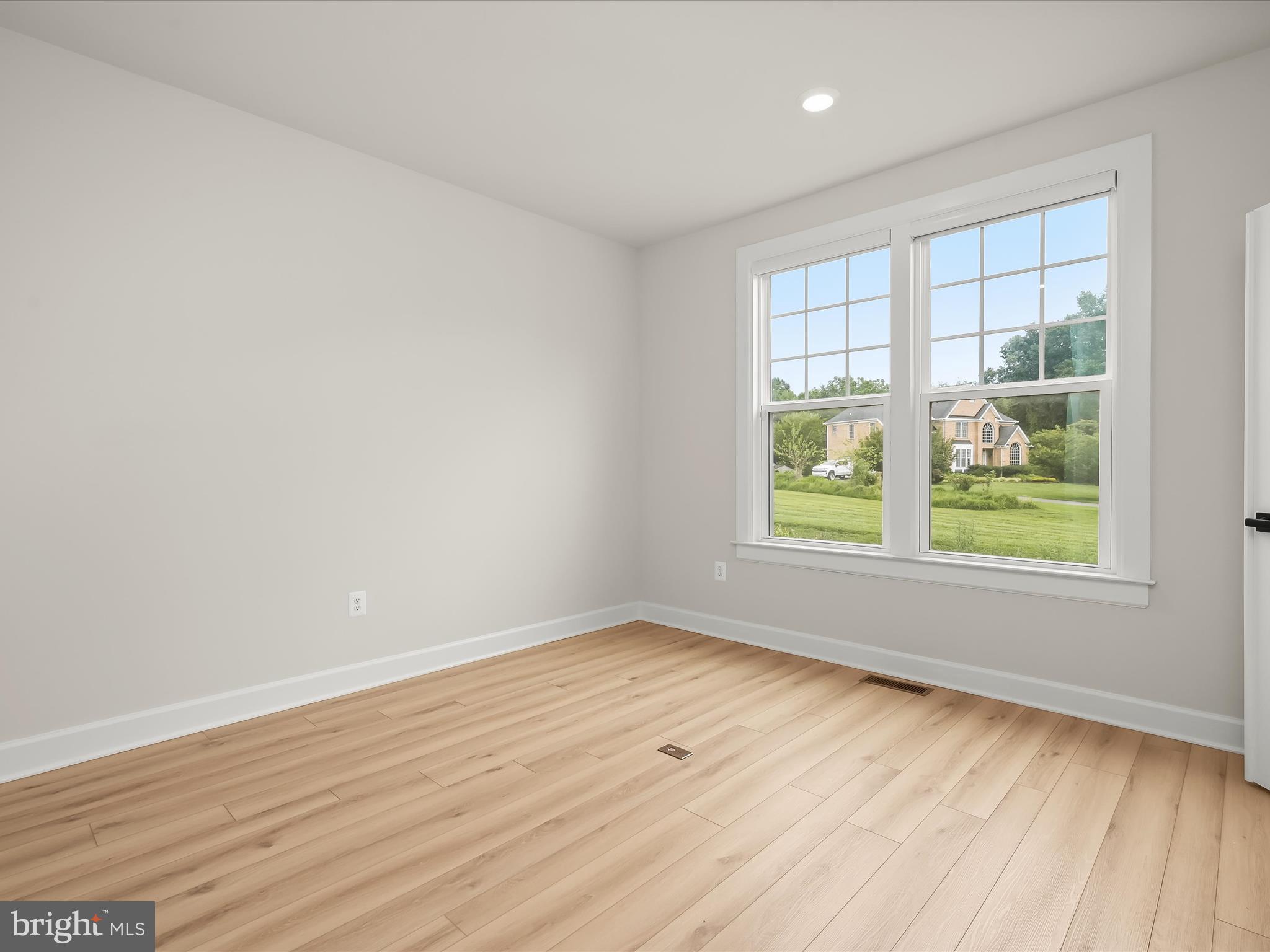 MAPLE LAWN SOUTH - Residential