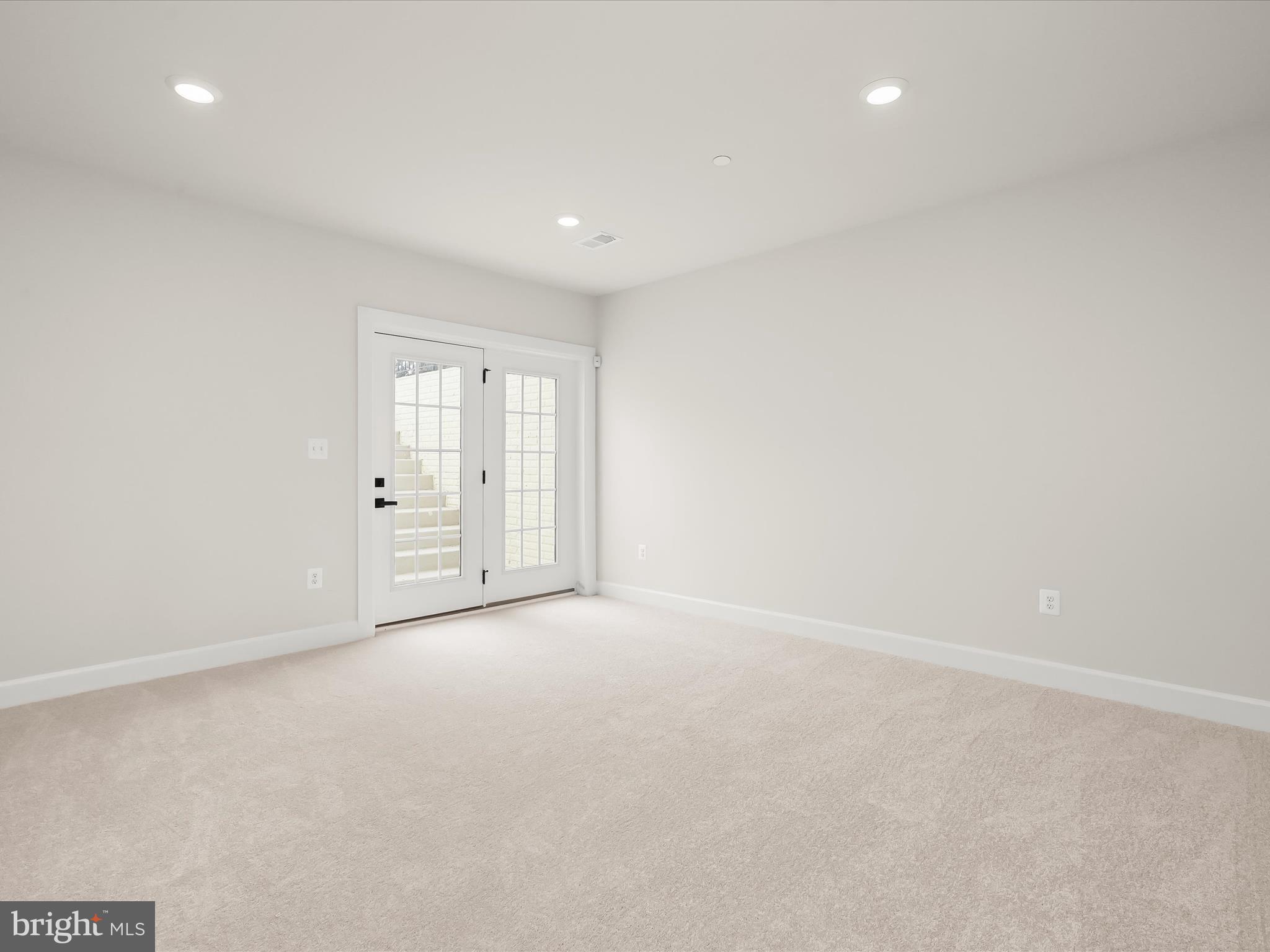 MAPLE LAWN SOUTH - Residential