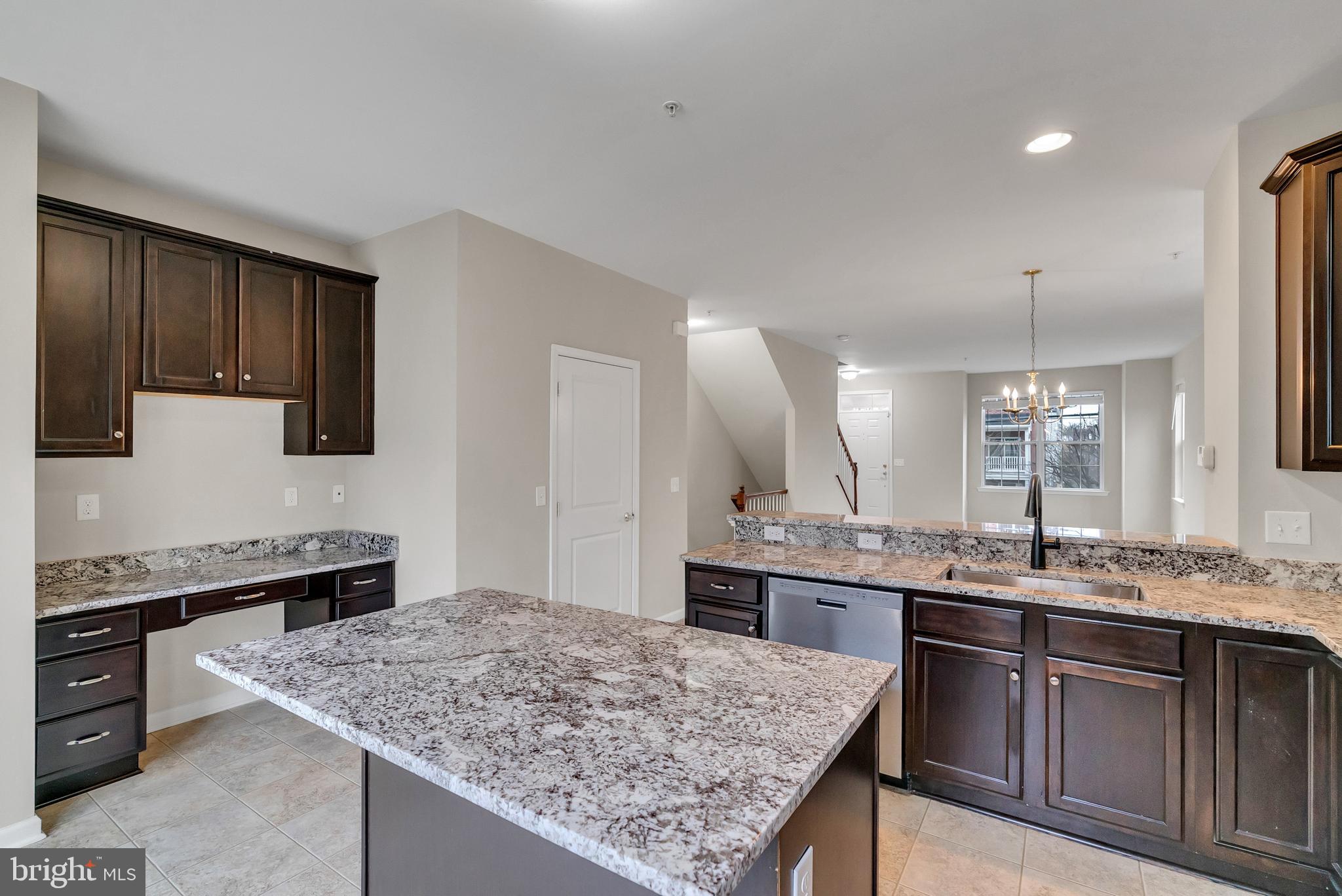 CANNON SQUARE - Residential Lease