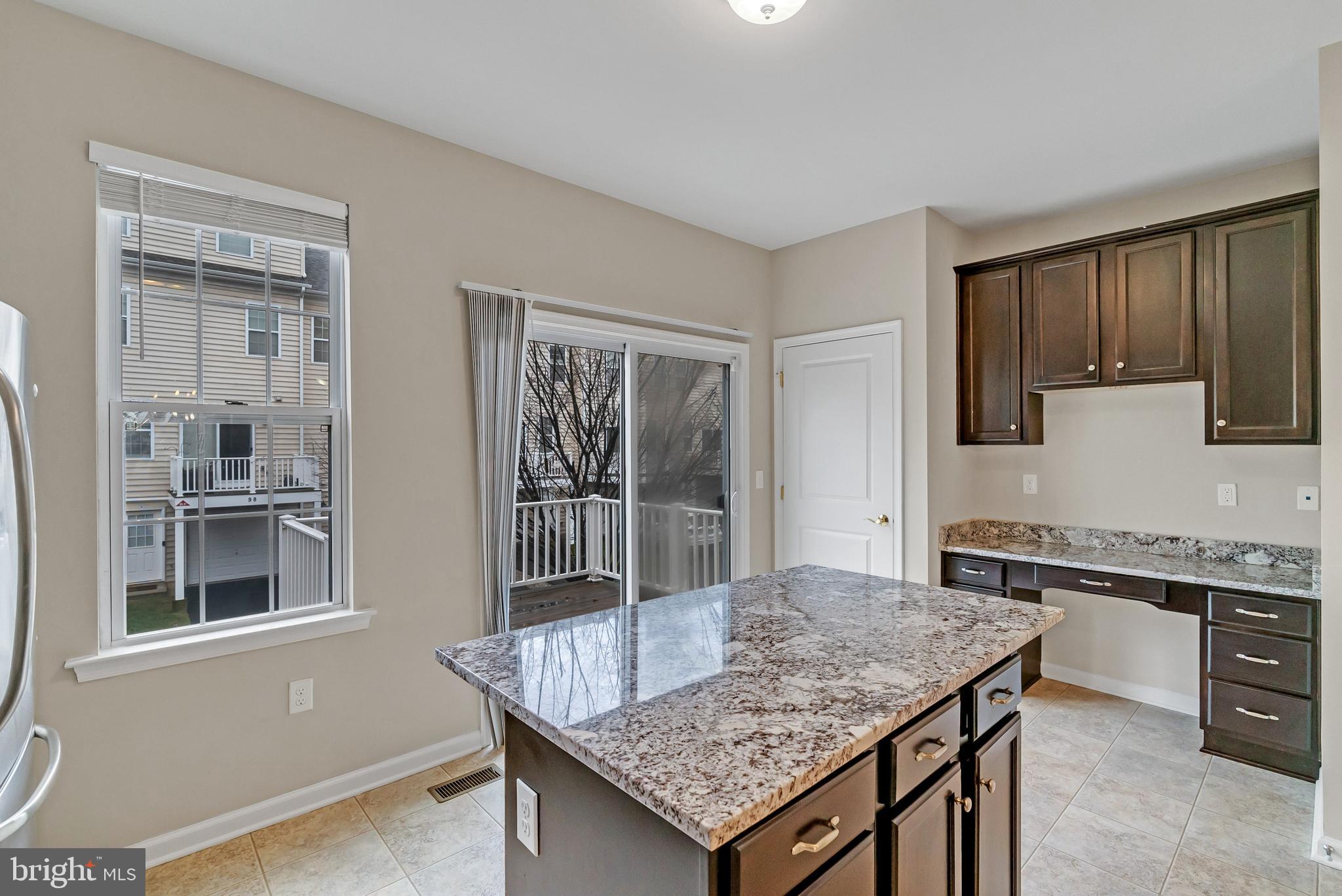 CANNON SQUARE - Residential Lease