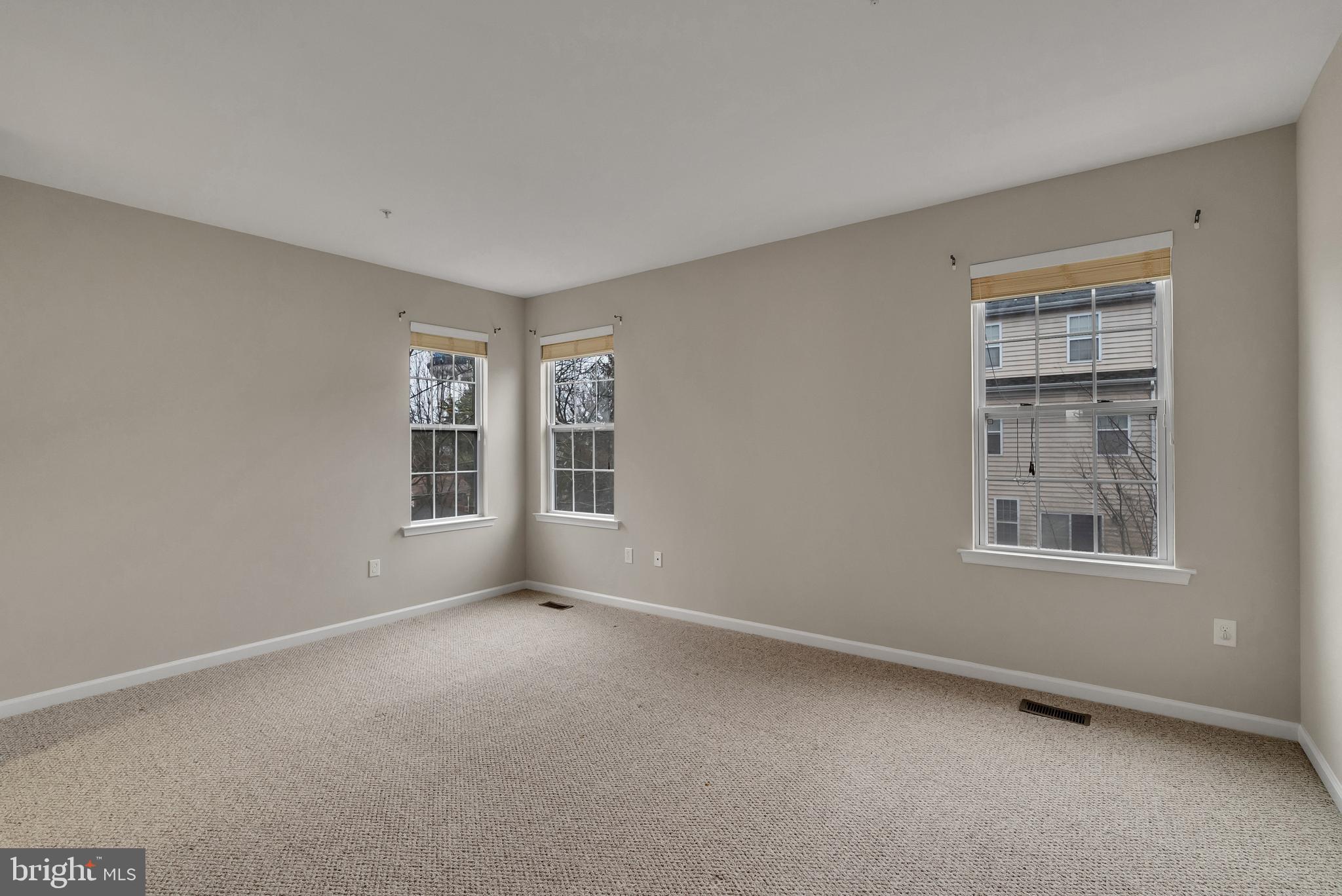 CANNON SQUARE - Residential Lease