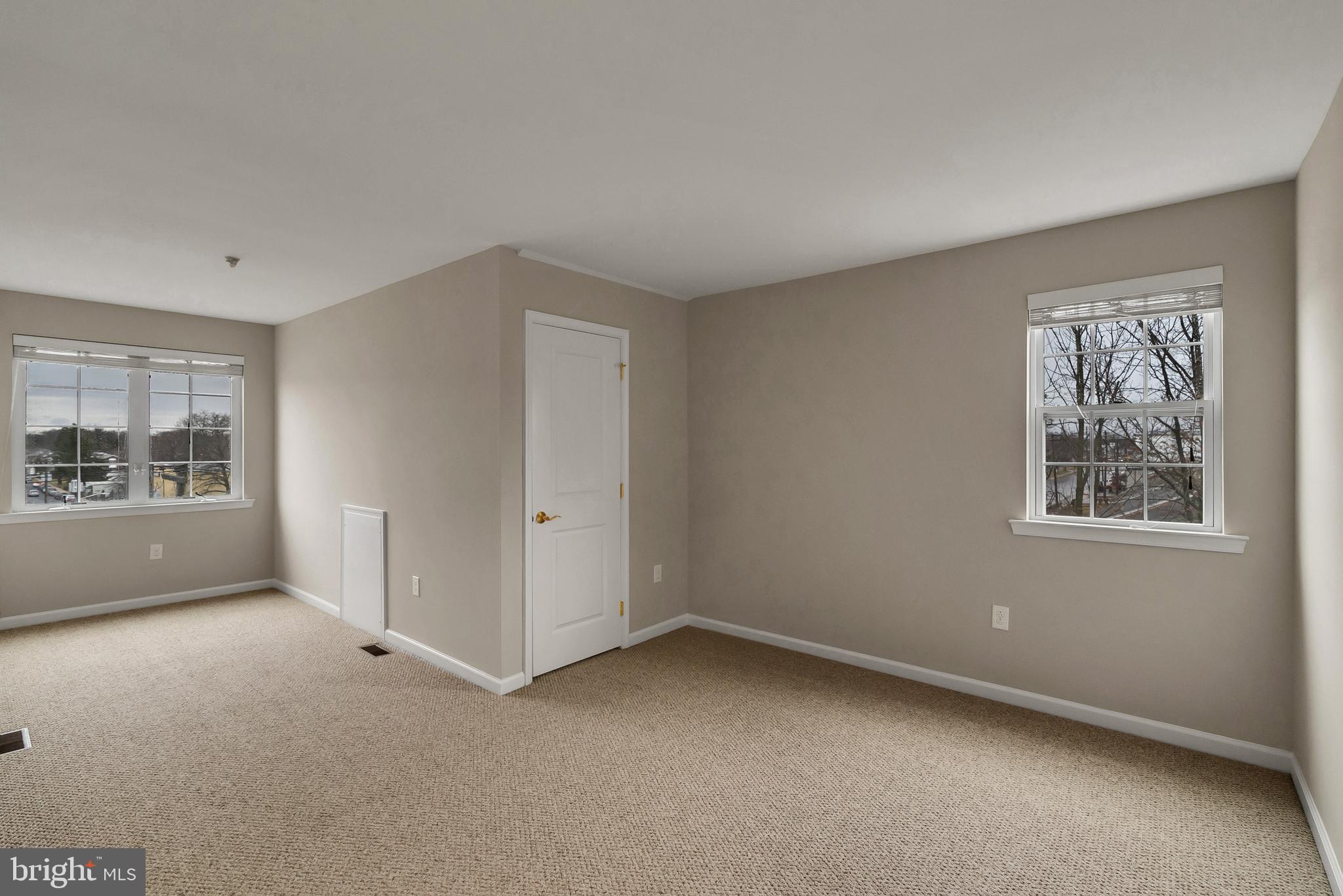 CANNON SQUARE - Residential Lease