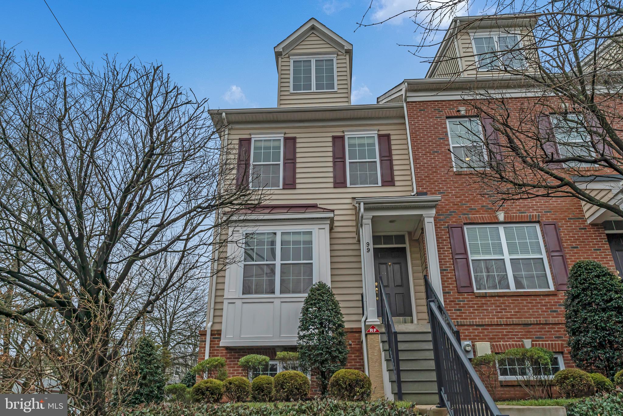 CANNON SQUARE - Residential Lease