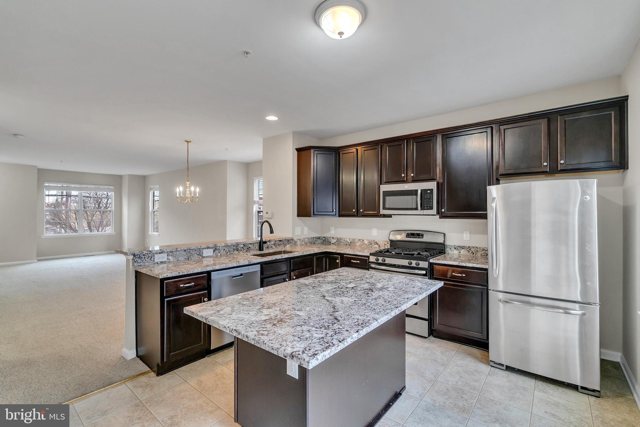 CANNON SQUARE - Residential Lease