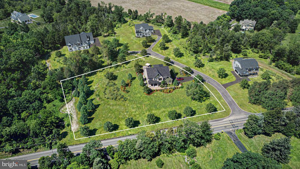 BRIARWOOD - Residential