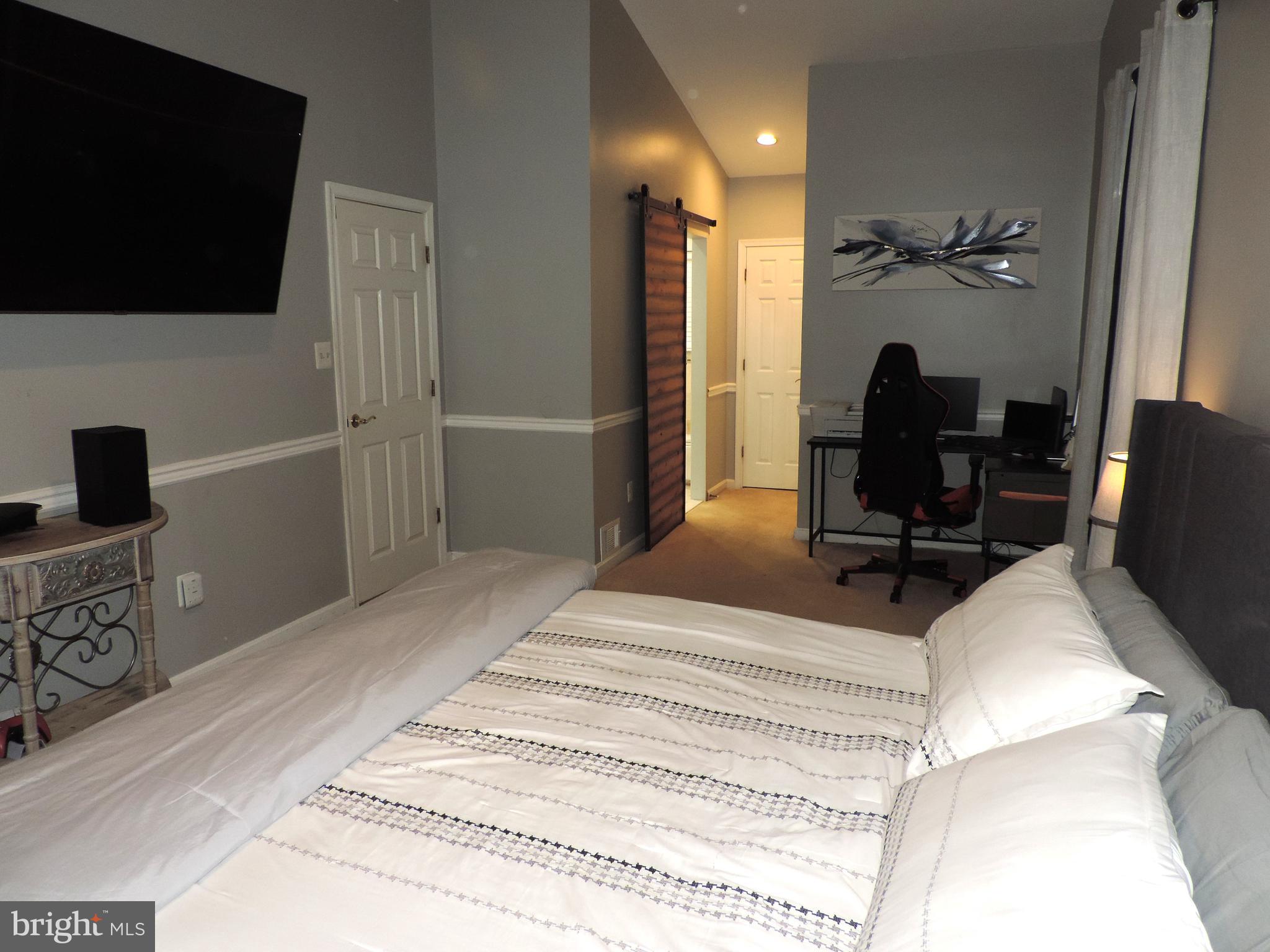 RIVERSIDE - Residential