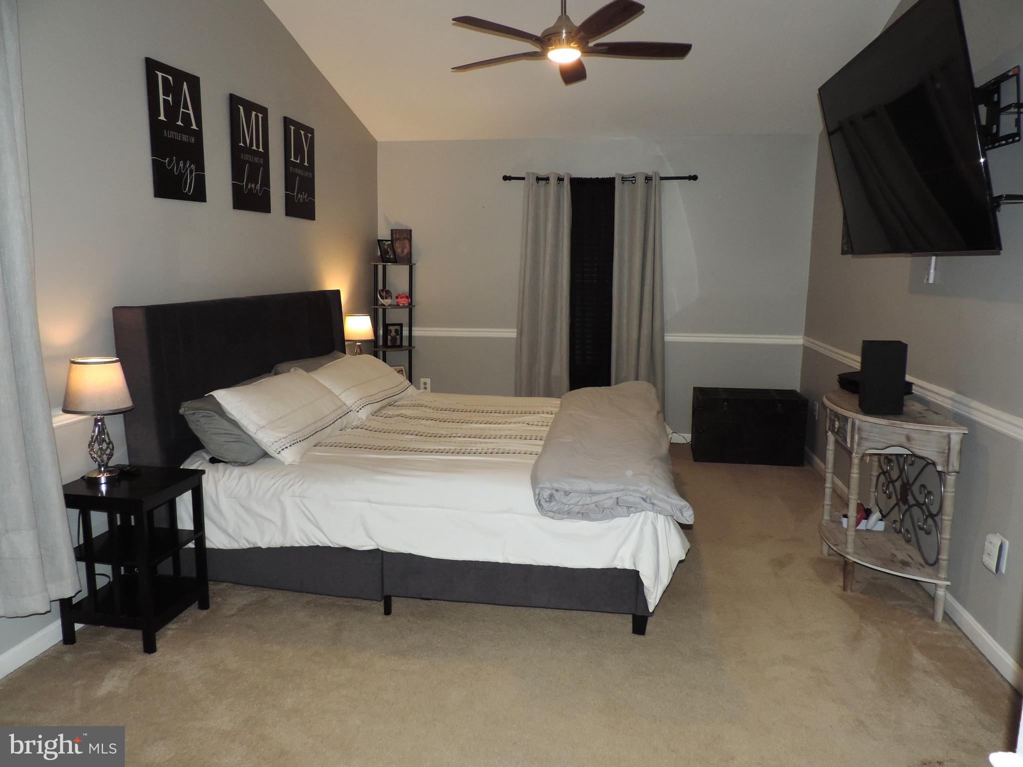 RIVERSIDE - Residential