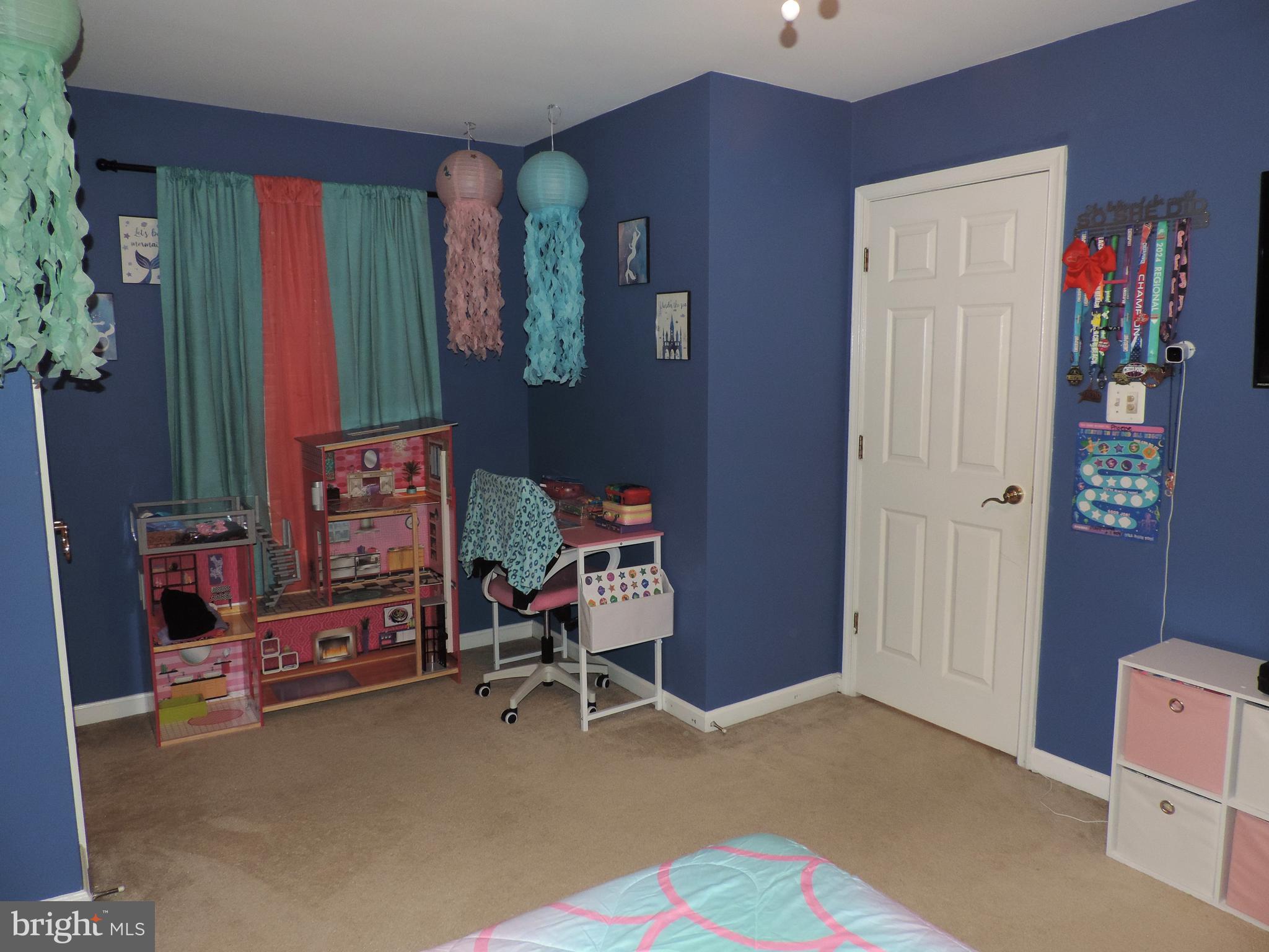 RIVERSIDE - Residential