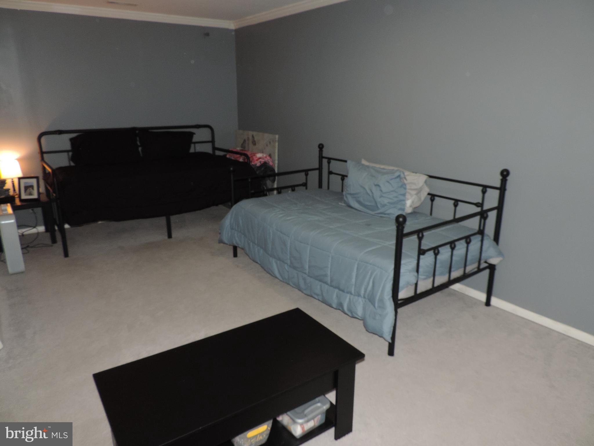 RIVERSIDE - Residential