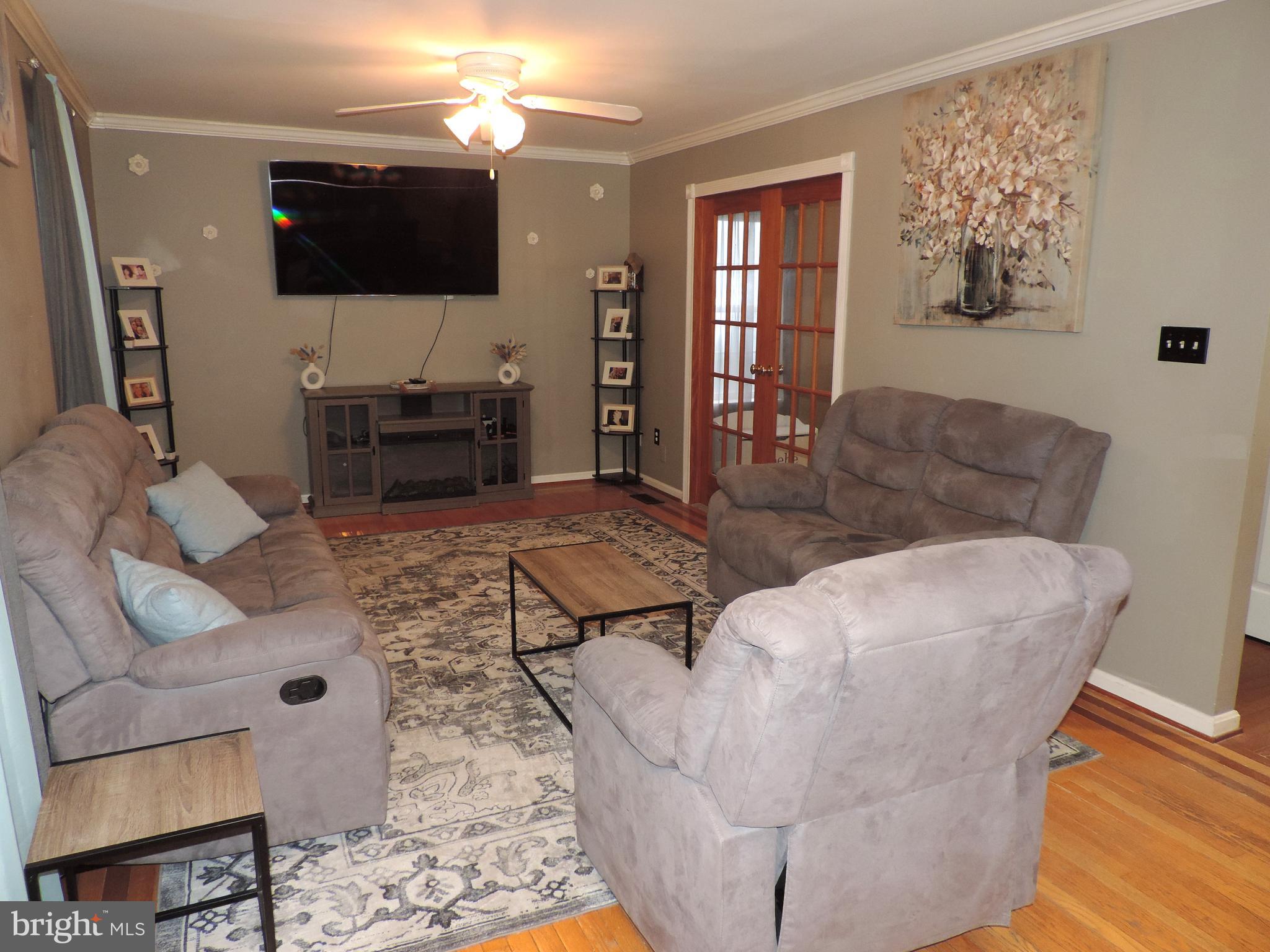 RIVERSIDE - Residential