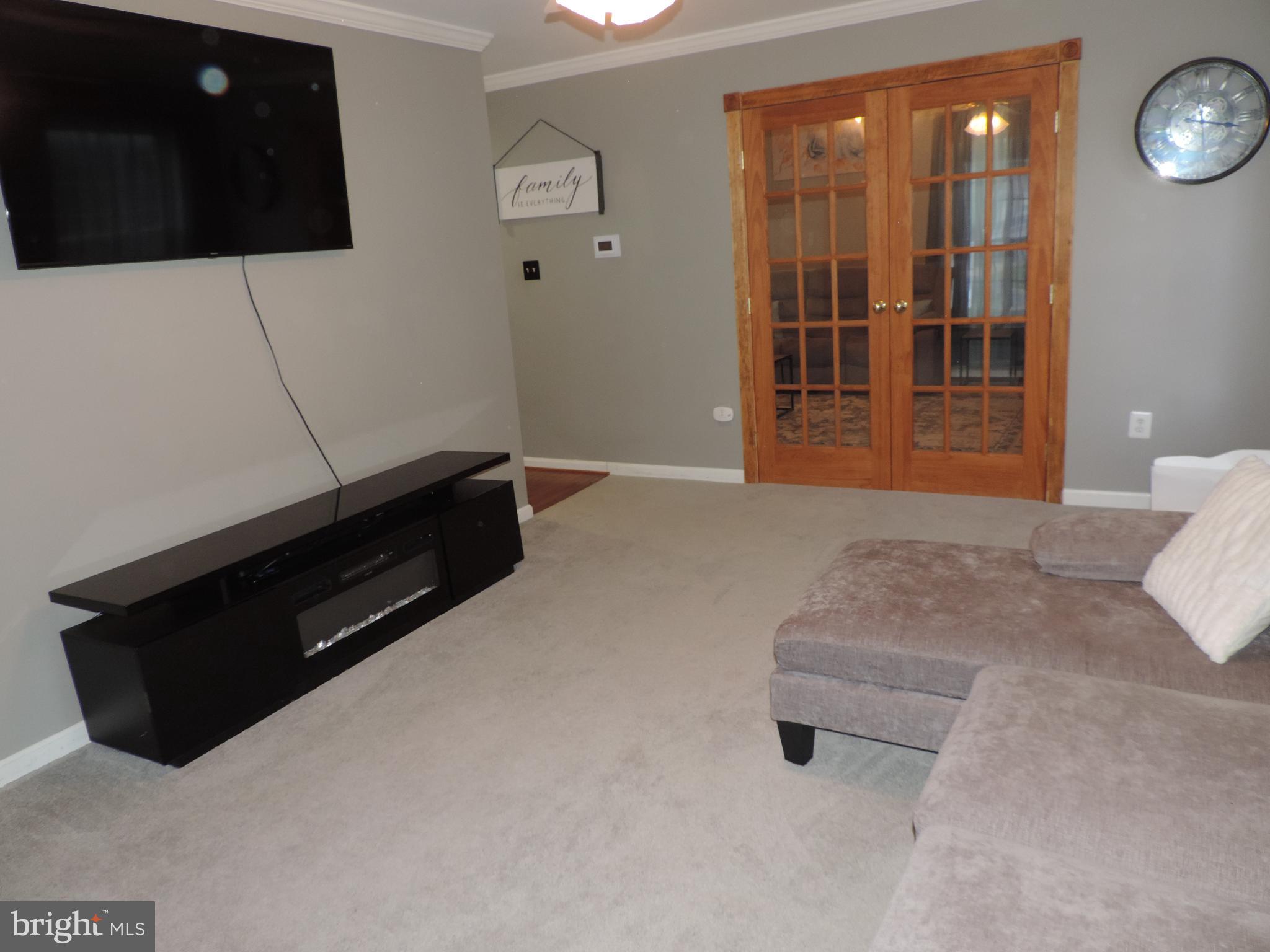 RIVERSIDE - Residential