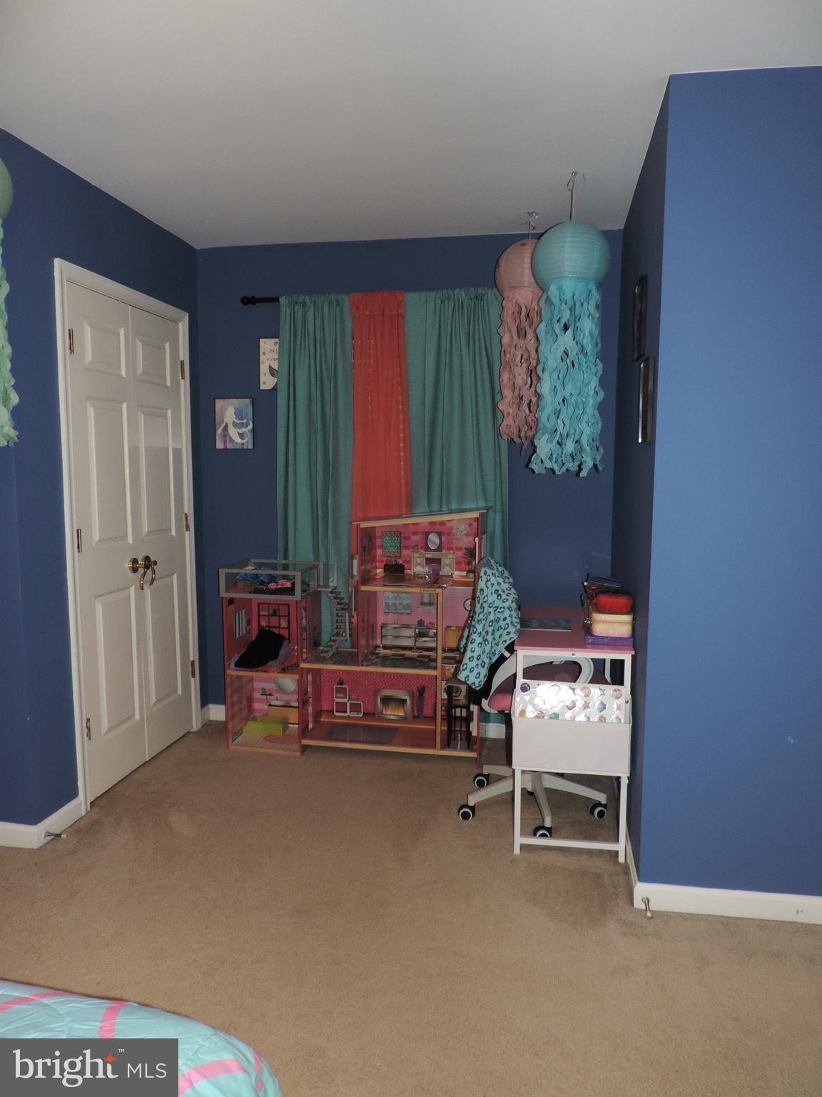 RIVERSIDE - Residential