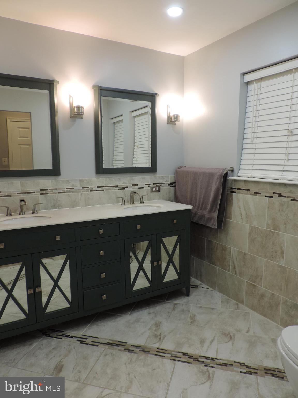 RIVERSIDE - Residential