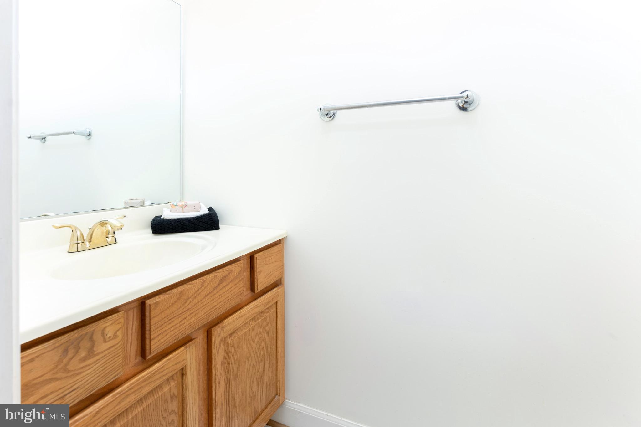 OLD GEORGETOWN VILLAGE - Residential Lease