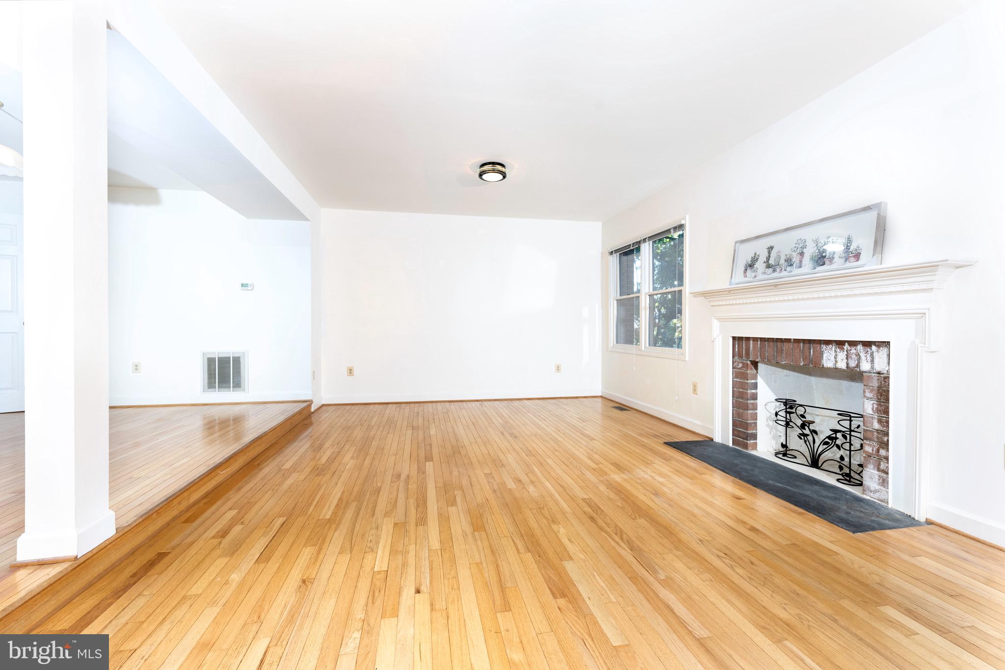 OLD GEORGETOWN VILLAGE - Residential Lease