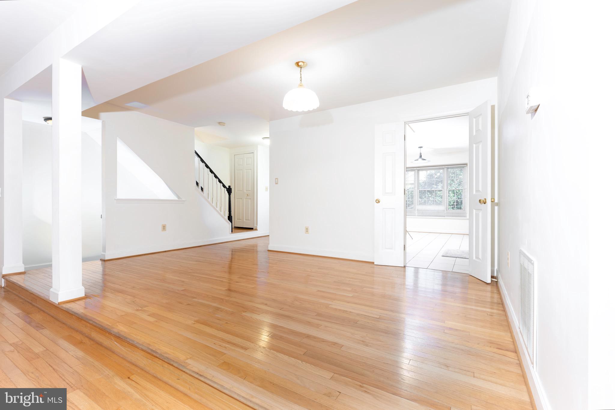 OLD GEORGETOWN VILLAGE - Residential Lease