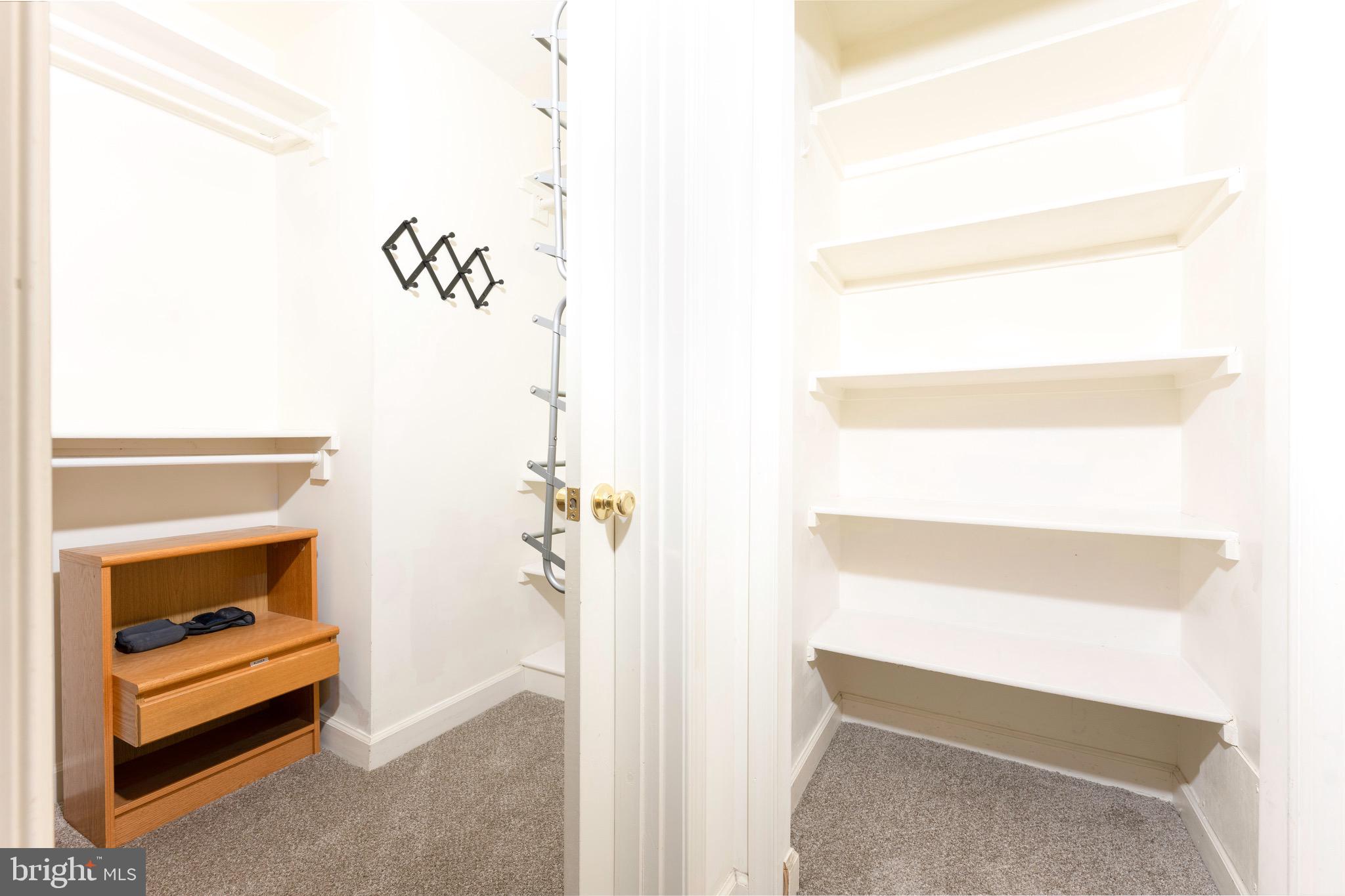 OLD GEORGETOWN VILLAGE - Residential Lease