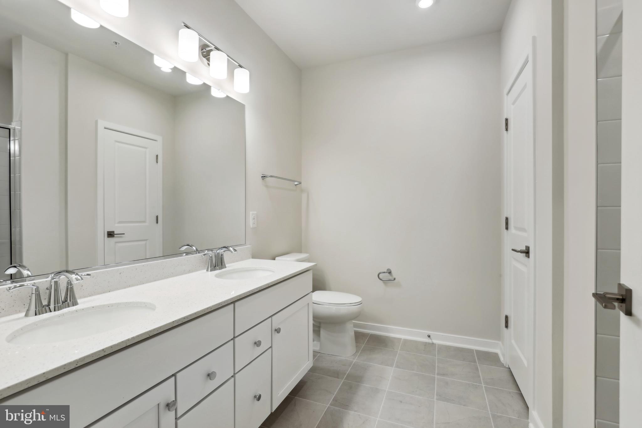 POTOMAC STATION MARKETPLACE - Residential