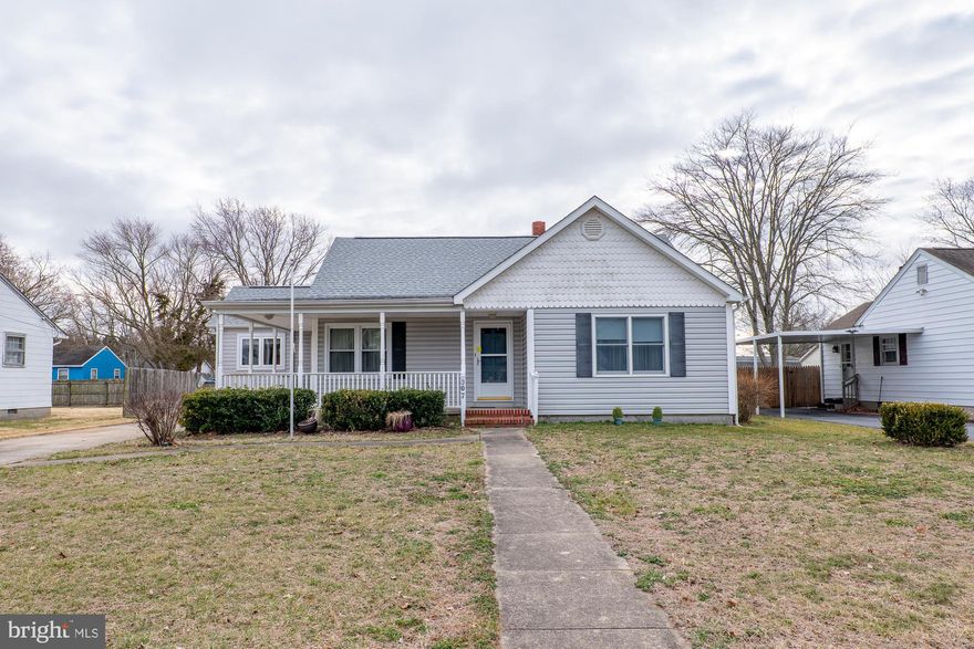Stop, this is the home you have been waiting for. Located close to schools and shopping.   16 miles from anywhere is Sussex County be it the beach area or the western part of Sussex County.  Home has updated counter tops--commercial washer & Dryer.   Two bedroom & full bath downstairs with a 1/2 bath off the utility room.   Additional bedroom on 2nd floor. Formal Living room & dinning room & a spacious Family room with a gas fireplace.  That leads you out to the sun porch to where you can watch the sun set or spend you lazy days or in the pool.
For clarity as you look toward the rear of the house at the vacant lot it is separate parcel that are listed.
Two additional lot adjoin this property in the rear  listed as DESU2107324  & DESU2107298