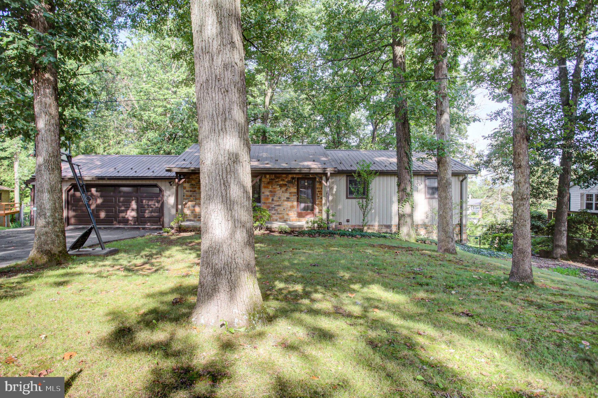 525 FOREST ROAD