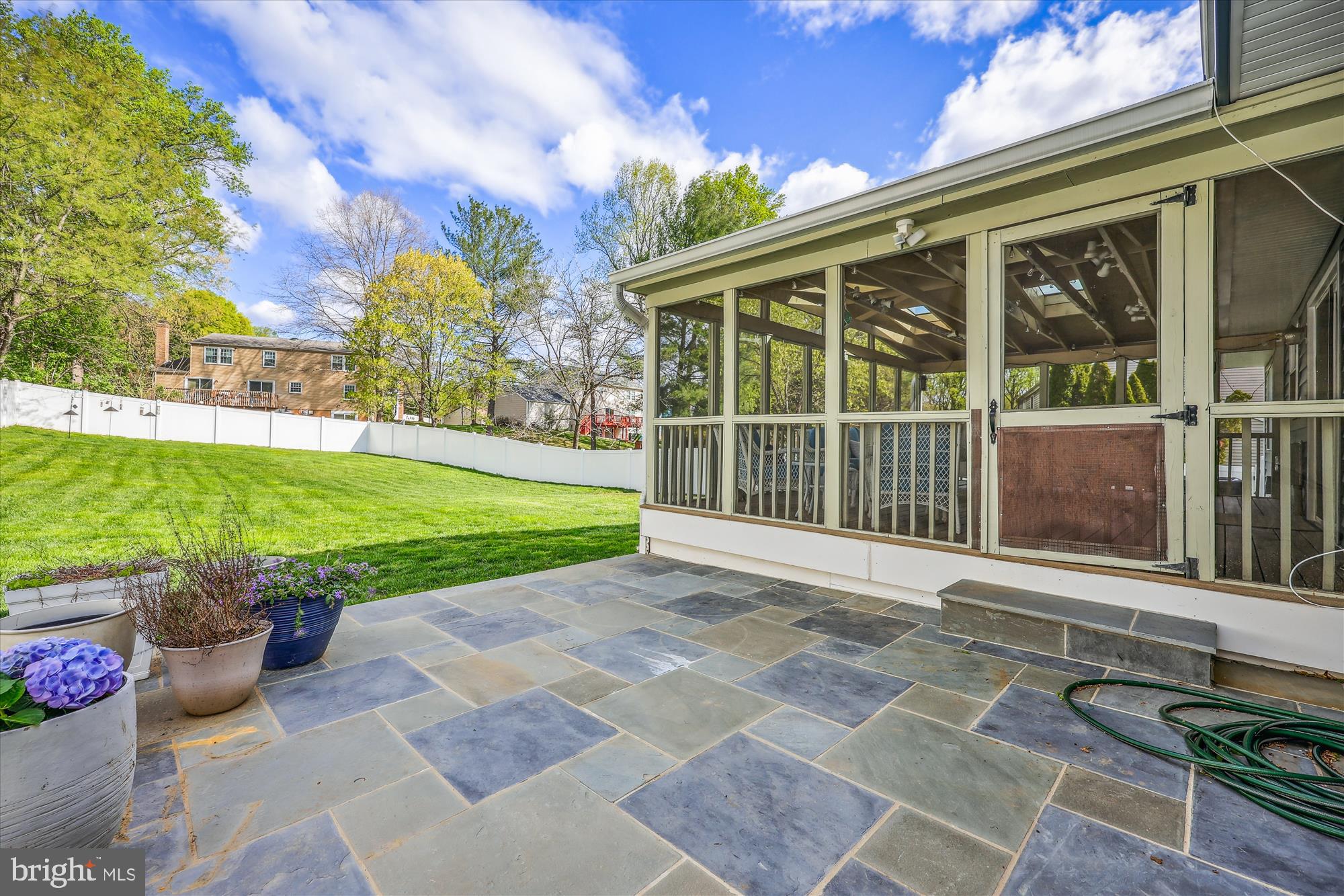 LANDFARE - Residential