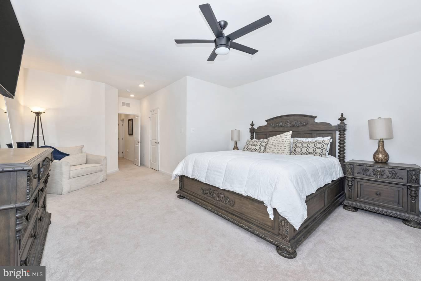 JEFFERSON PLACE - Residential