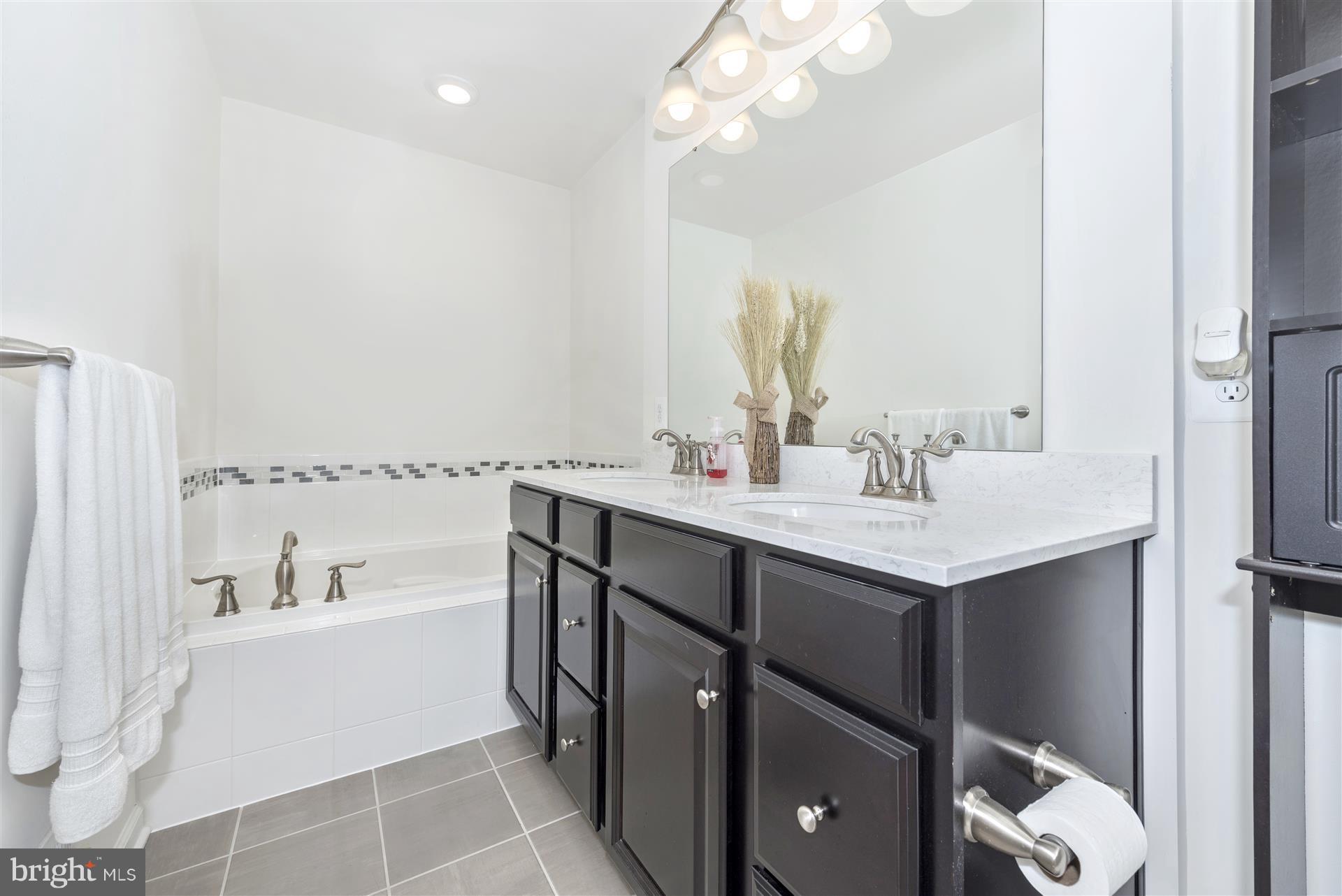 JEFFERSON PLACE - Residential