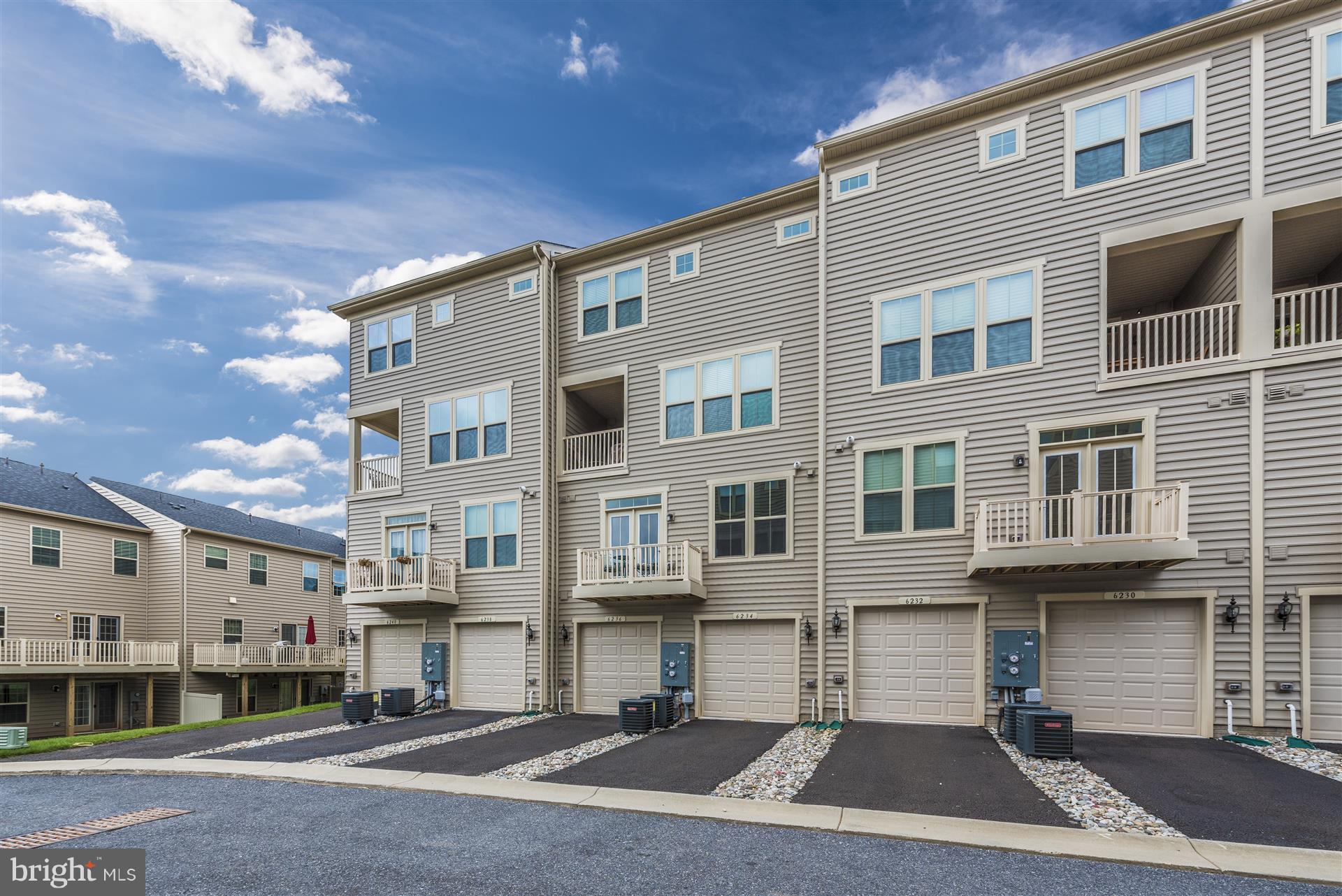 JEFFERSON PLACE - Residential