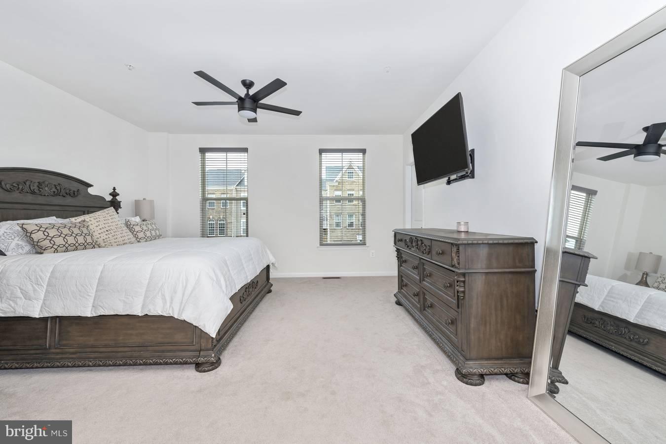 JEFFERSON PLACE - Residential