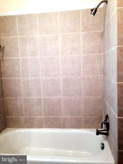 PIMMIT HILLS - Residential Lease